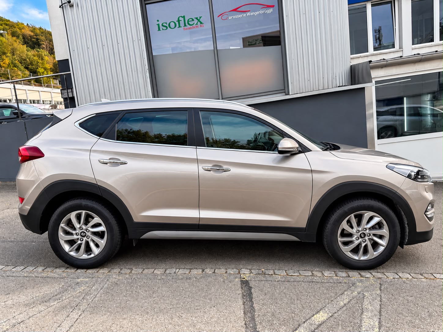 HYUNDAI Tucson 1.6 TGDI Plena 4WD Automatic-image-4