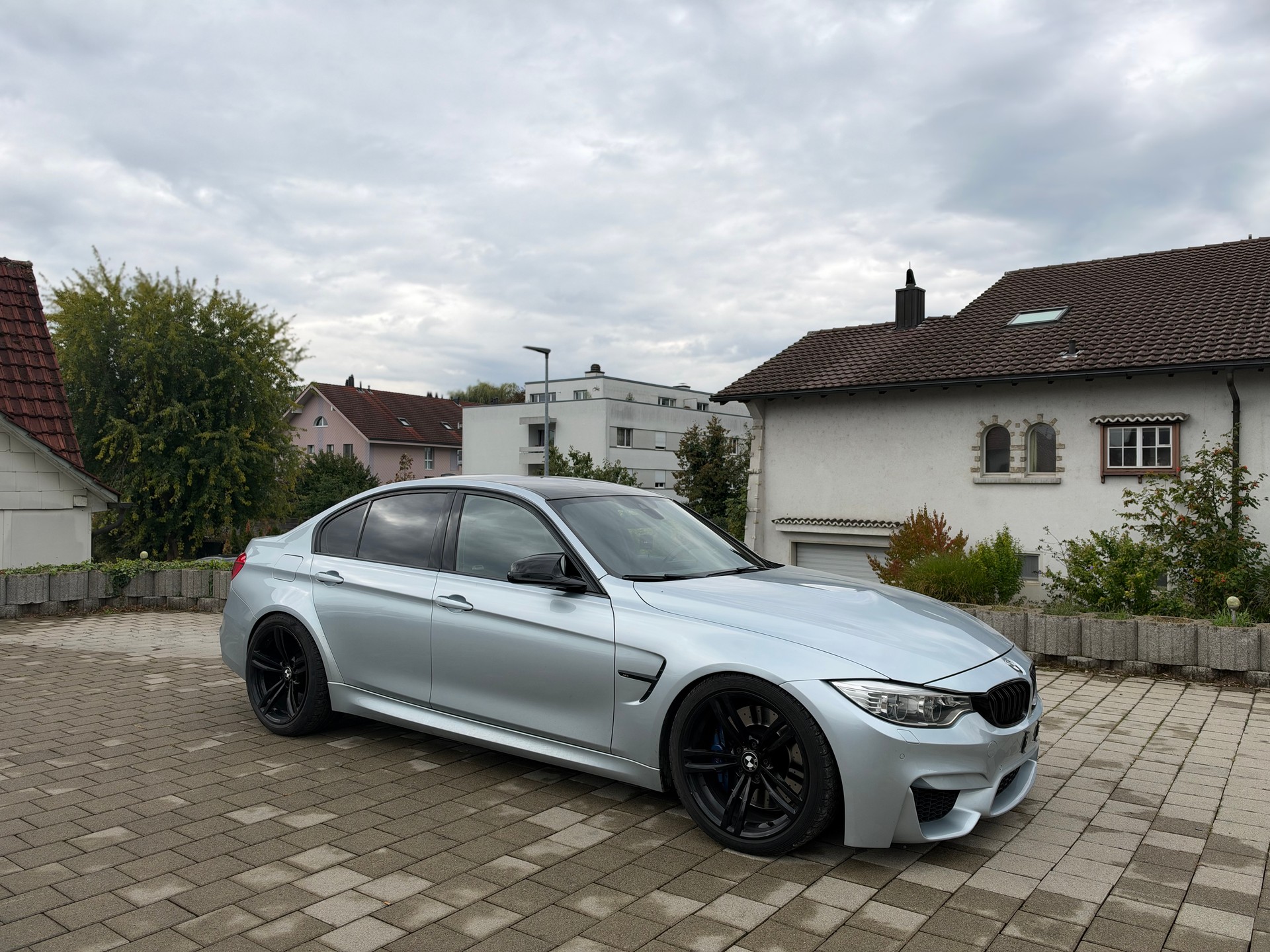 BMW M3 Drivelogic-image-2