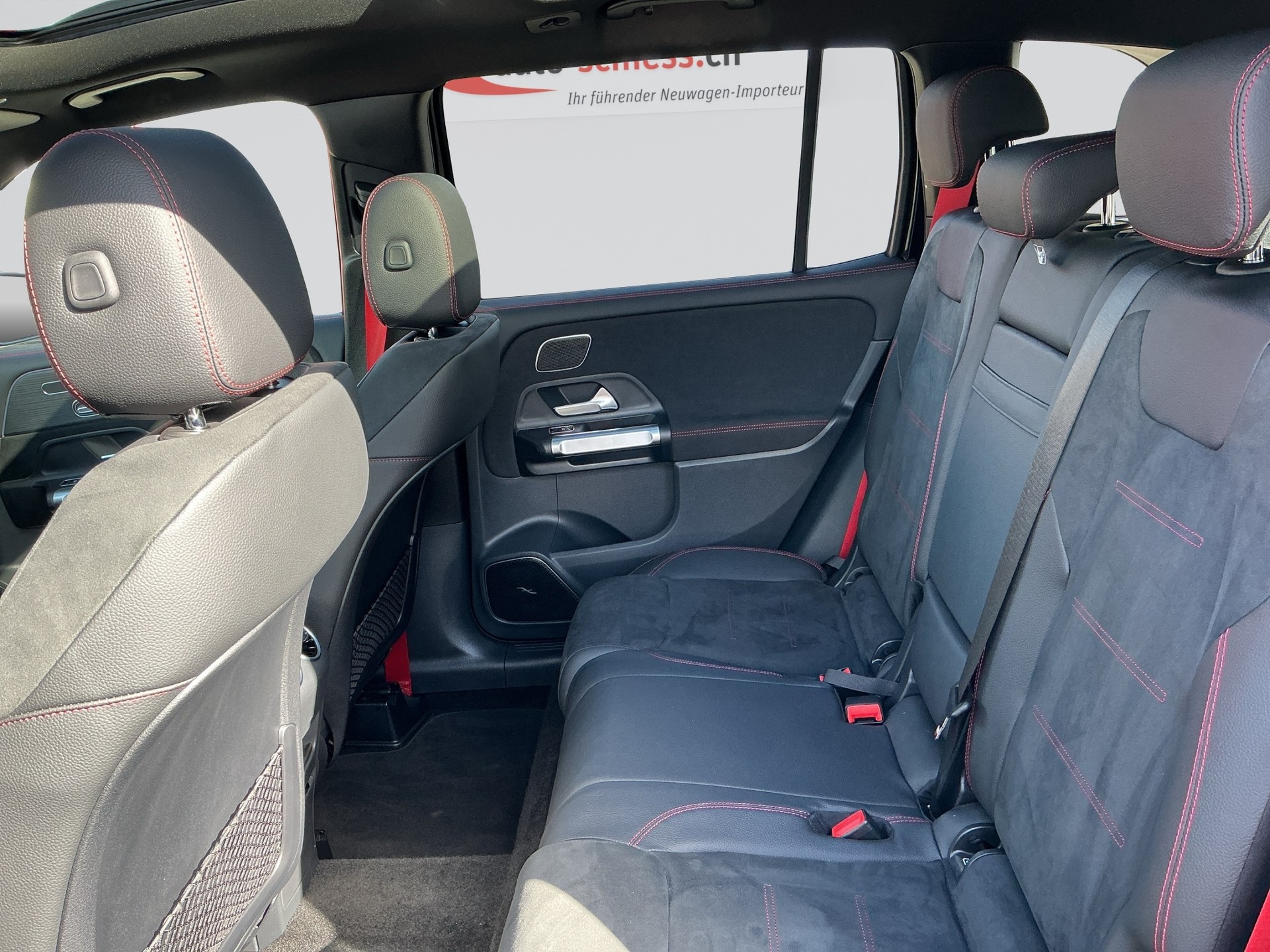 MERCEDES-BENZ GLB 35 AMG GLB AMG 35 4Matic 8G-Tronic-image-7