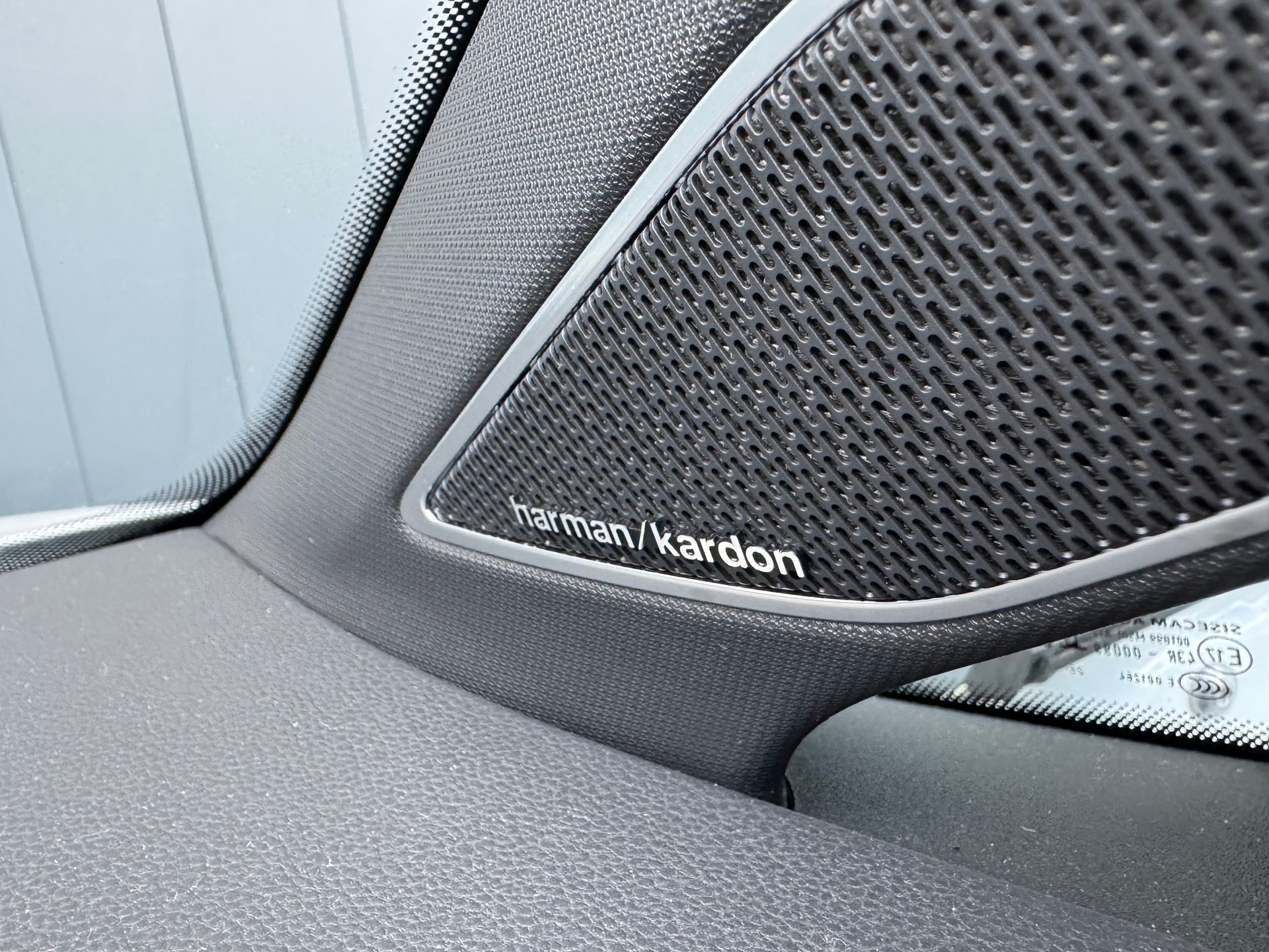 VW Golf R Black Edition 4Motion 333cv DSG-image-9