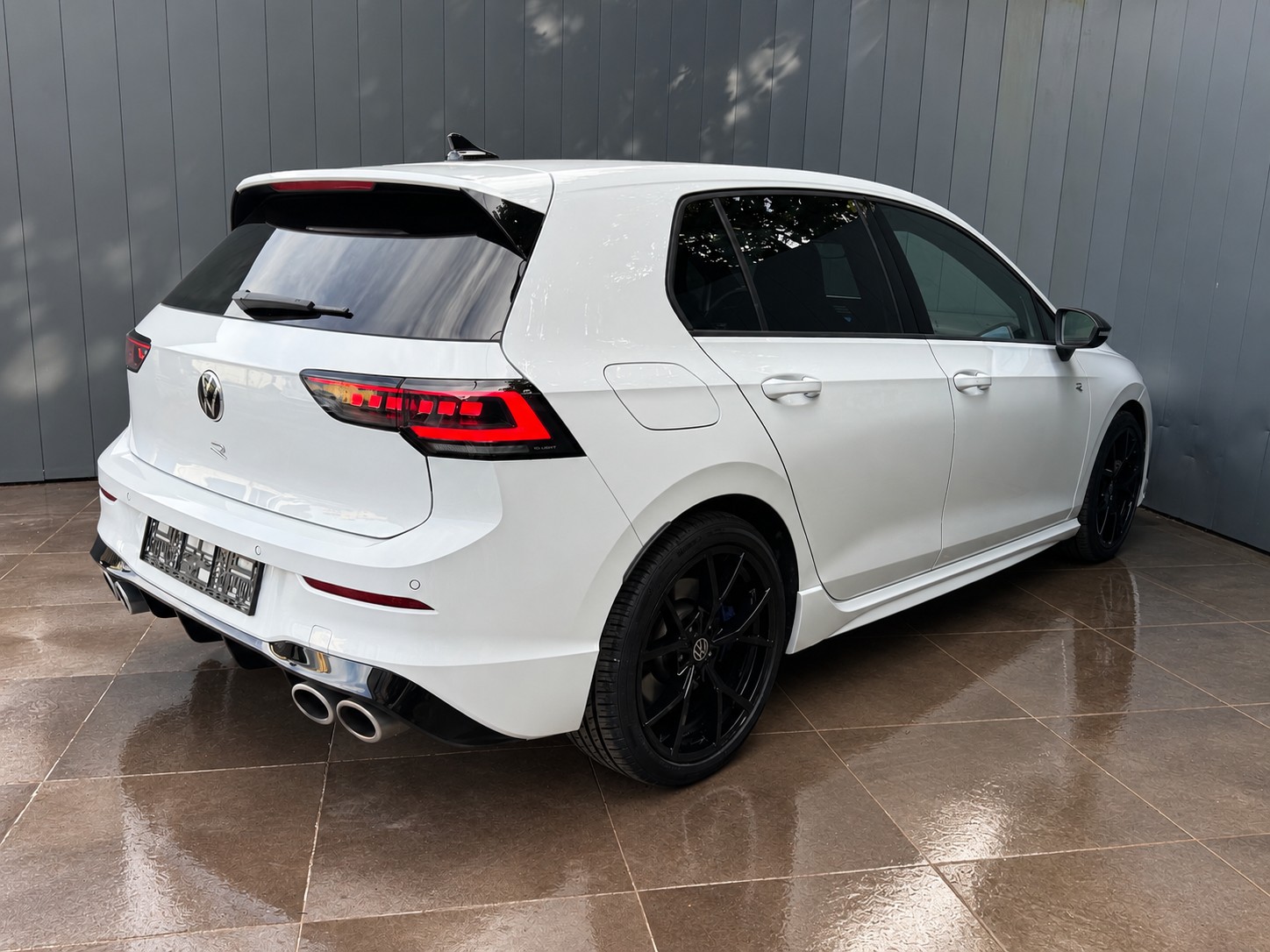 VW Golf R Black Edition 4Motion 333cv DSG-image-3