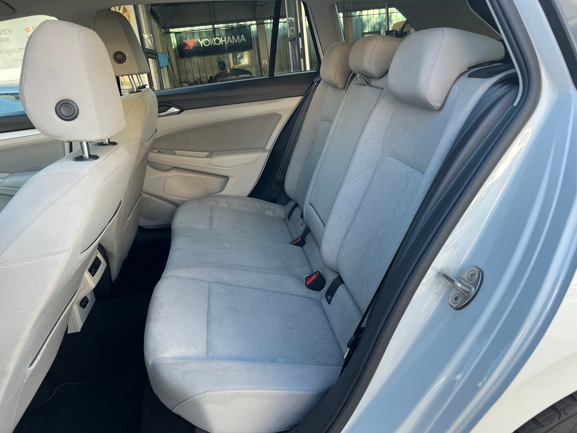 VW Golf Variant 2.0 TDI Style DSG-image-7