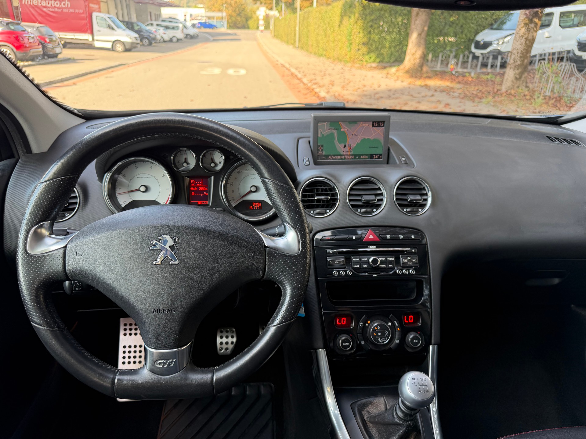 PEUGEOT 308 1.6 16V T GTi-image-12