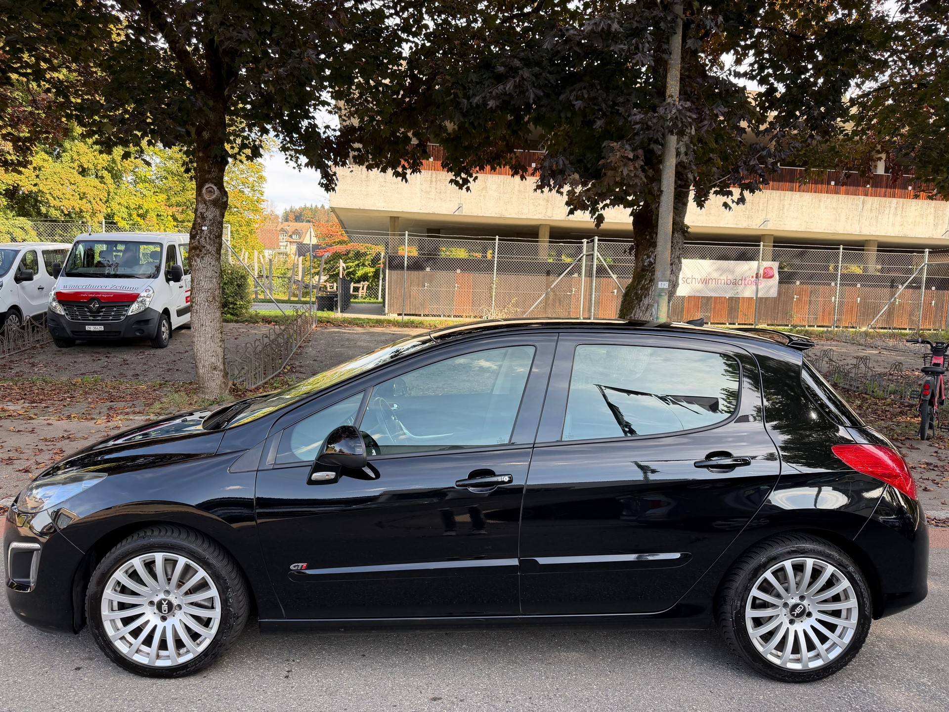 PEUGEOT 308 1.6 16V T GTi-image-2