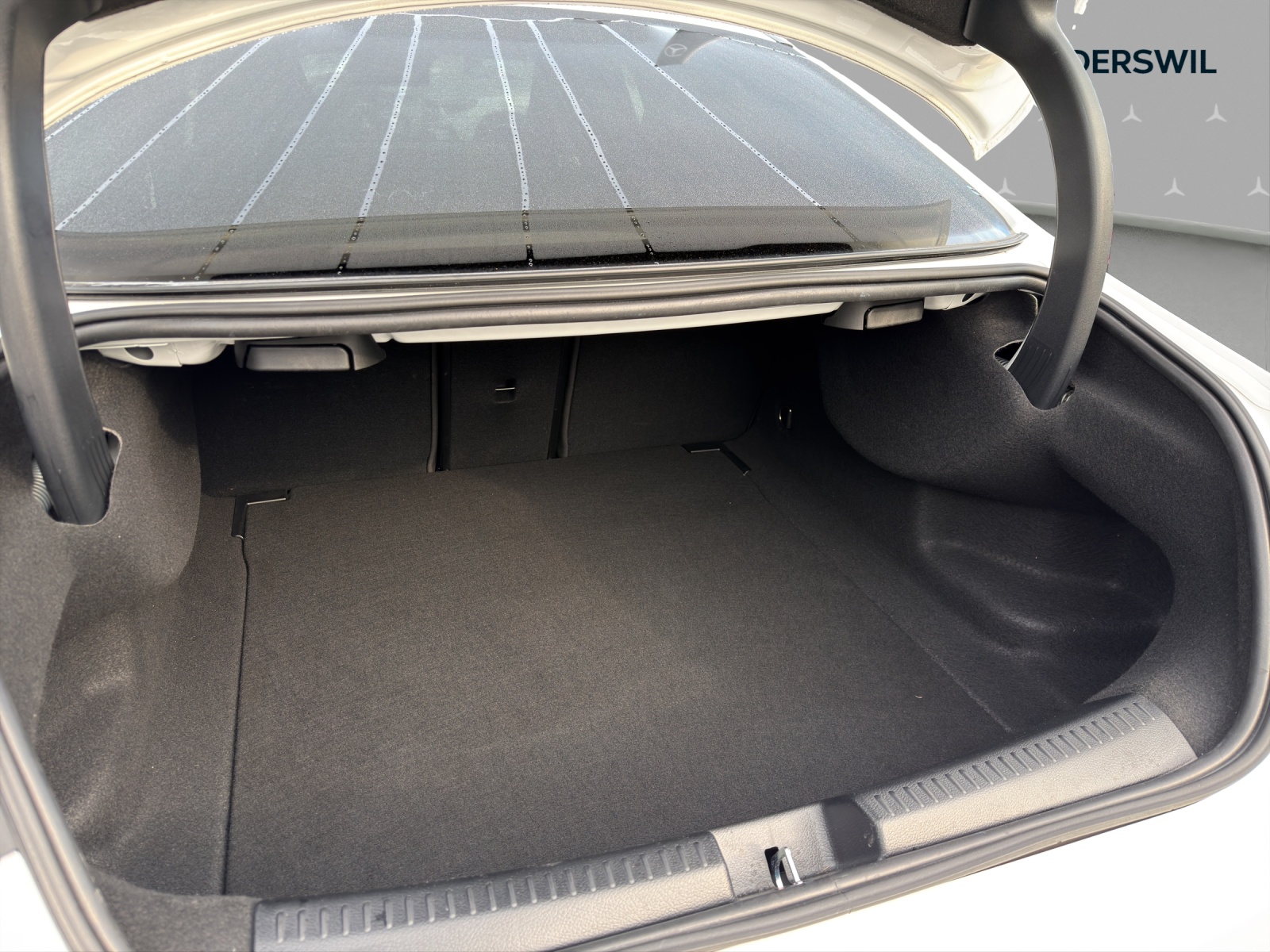 MERCEDES-BENZ CLA 250 4Matic 8G-DCT-image-13