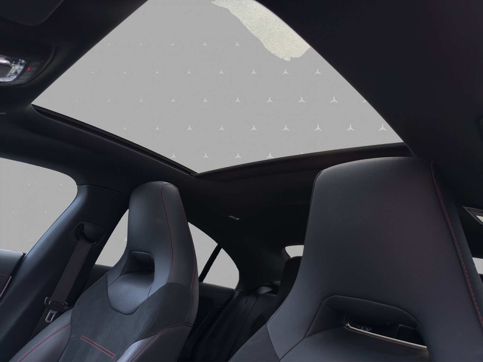 MERCEDES-BENZ CLA 250 4Matic 8G-DCT-image-8
