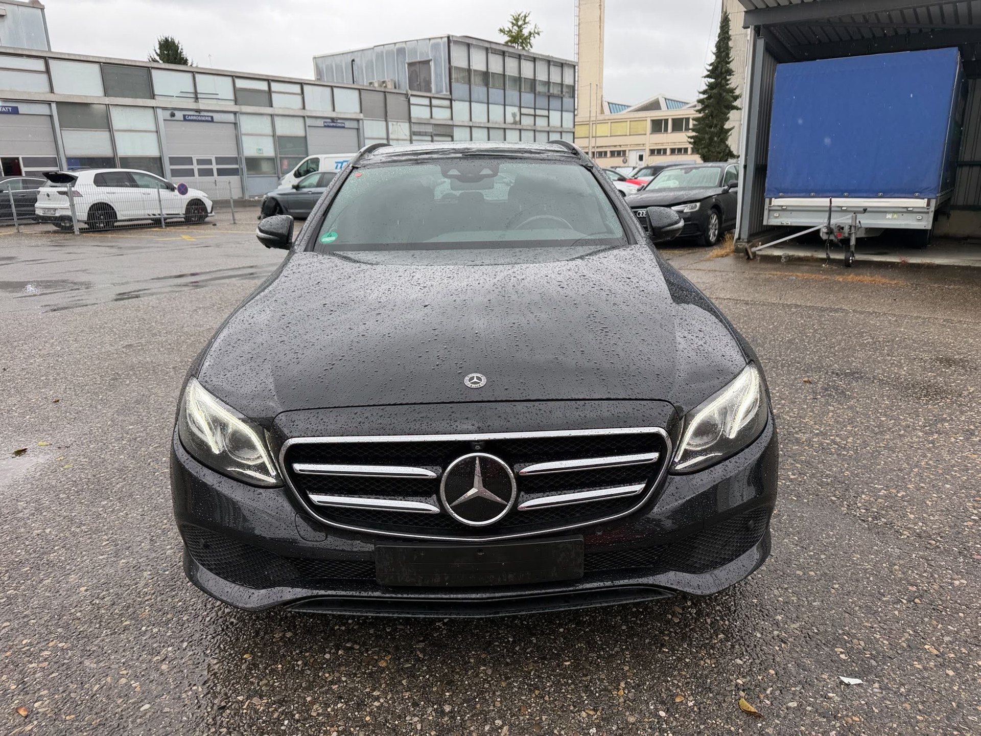 MERCEDES-BENZ E 350 d Avantgarde 4Matic 9G-Tronic-image-2