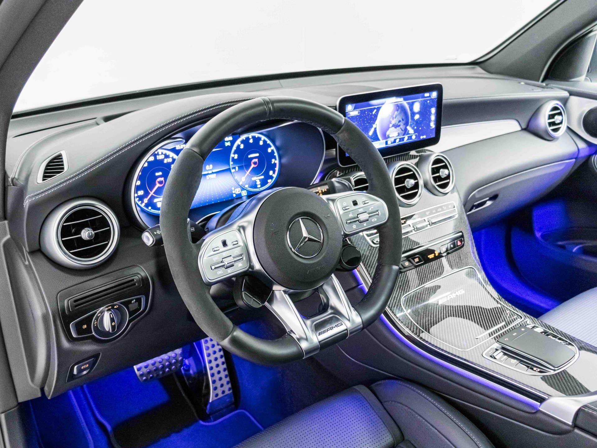 MERCEDES-BENZ GLC 63 AMG S 4MATIC+-image-9