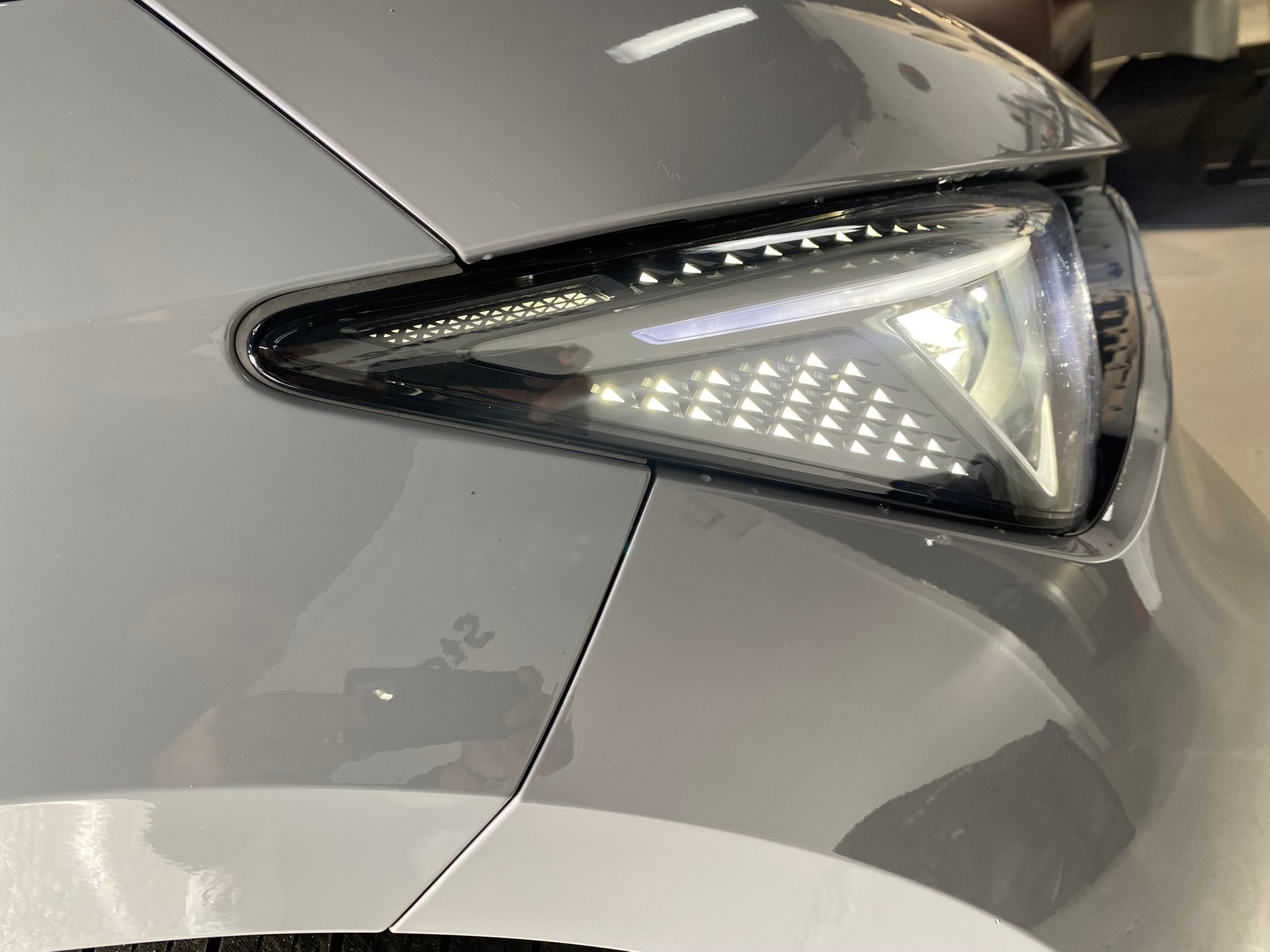 CUPRA Born El Primero Tres-image-3
