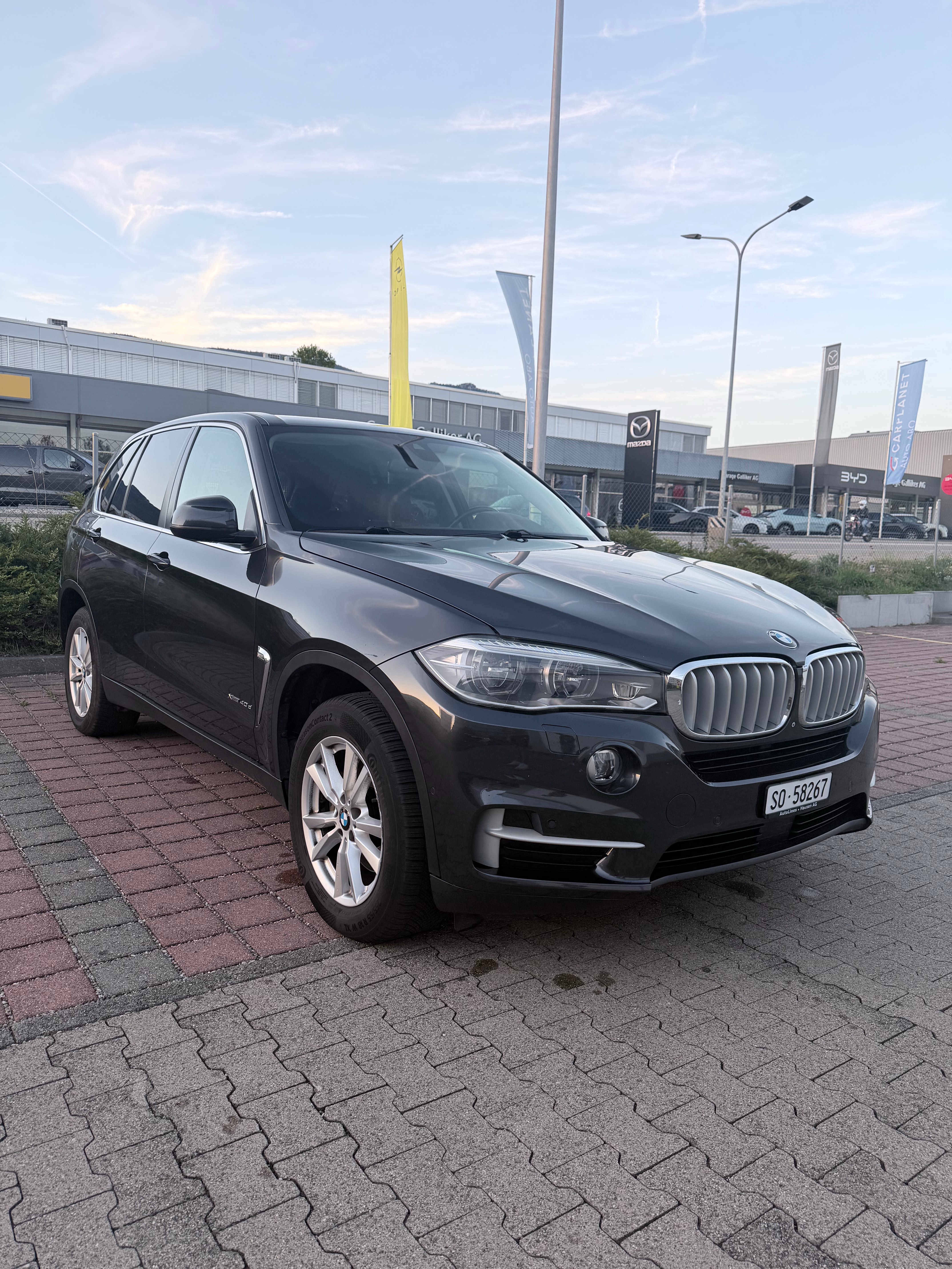 Car photo