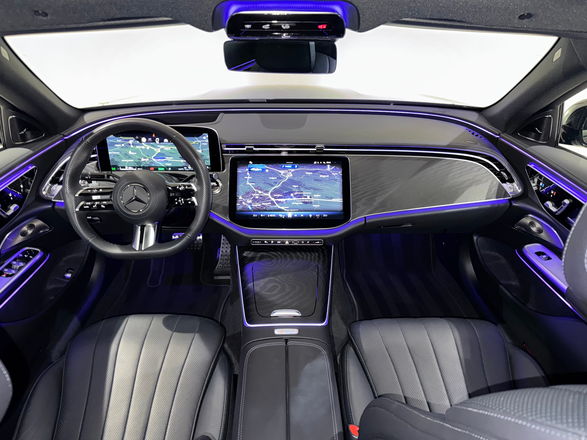 MERCEDES-BENZ E 300 de 4Matic 9G-Tronic | CH | 1.Hand |-image-12