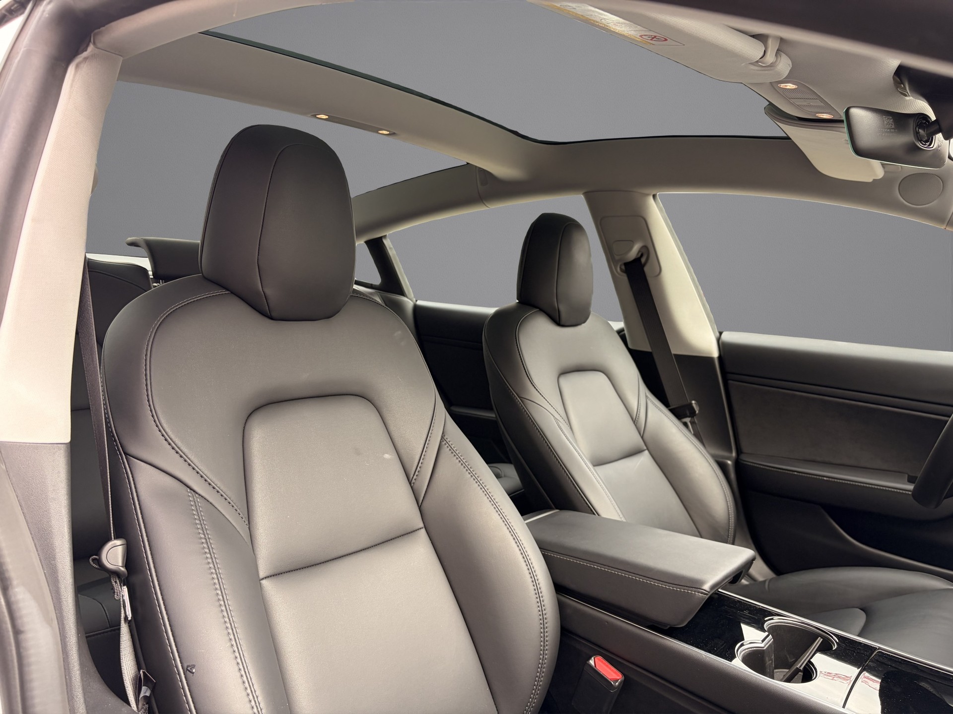 TESLA Model 3 Performance Dual Motor AWD (CH-Fahrzeug)-image-10