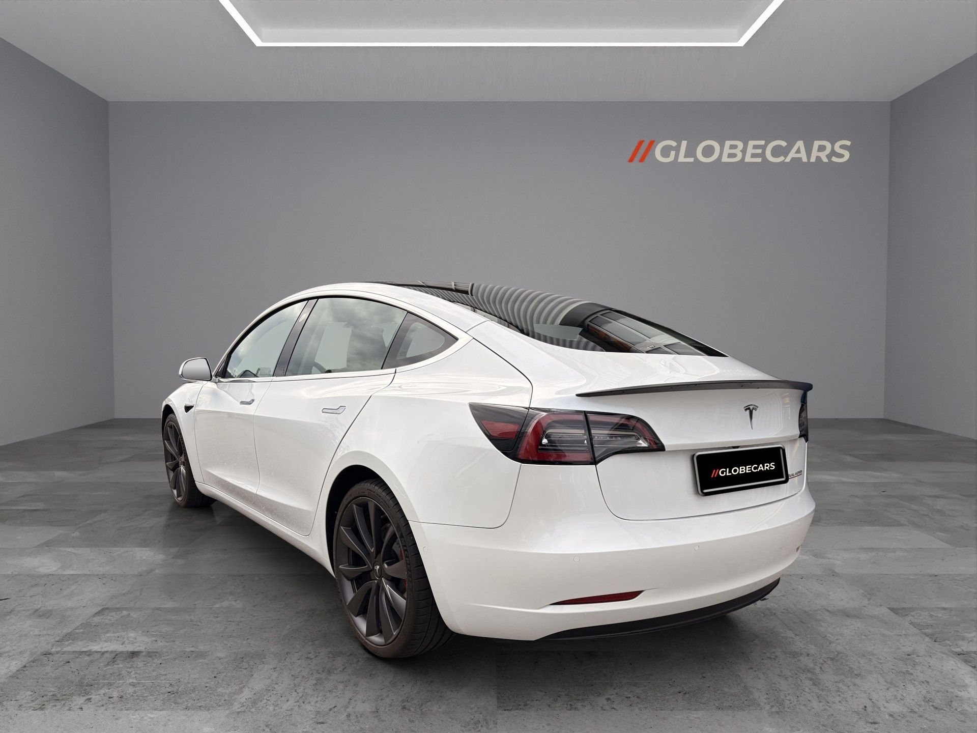 TESLA Model 3 Performance Dual Motor AWD (CH-Fahrzeug)-image-5