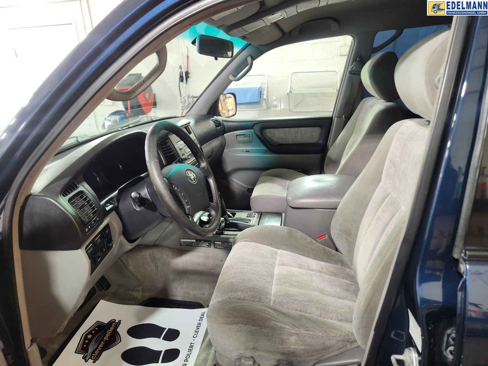 TOYOTA Land Cruiser 500 4.2 TD Linea Sol-image-6