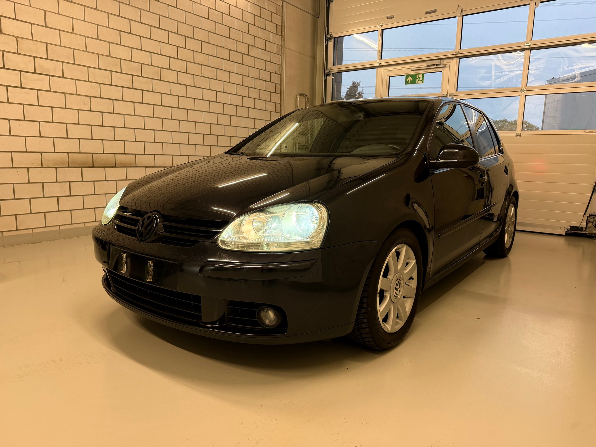 VW Golf 2.0 TDI Comfortline-image-0