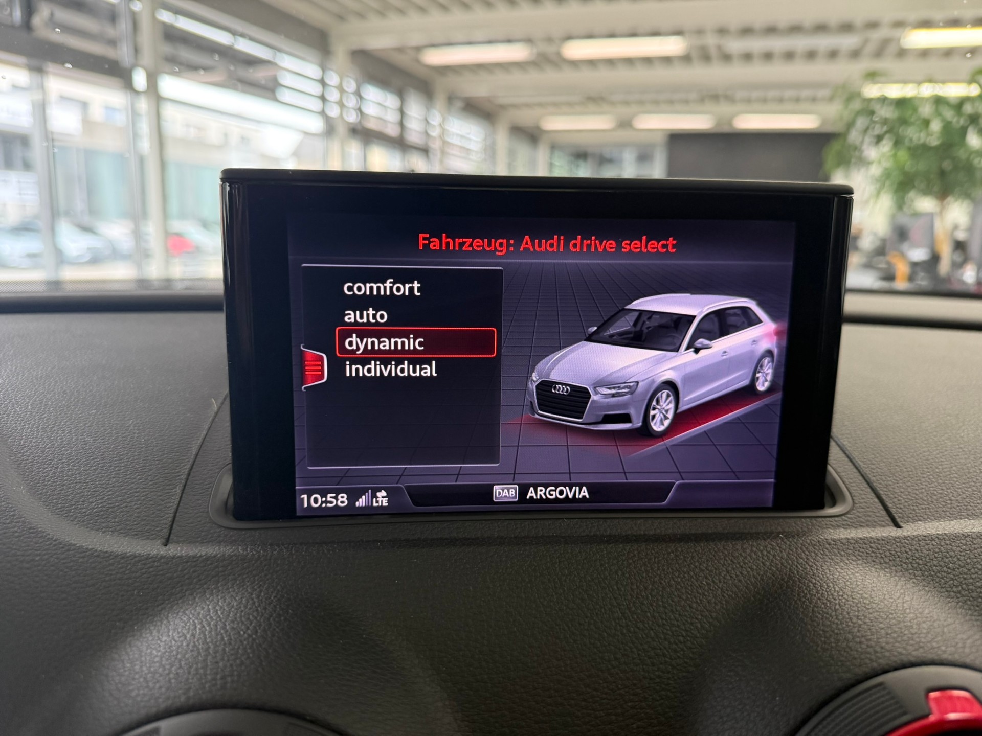 AUDI RS3 Sportback 2.5 TSI quattro S-tronic, ohne OPF-image-21
