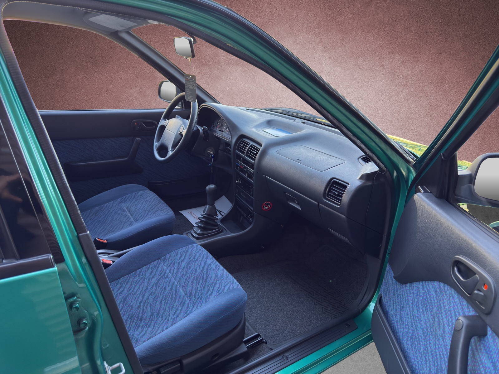 SUZUKI Swift 1.3 GLX-image-12
