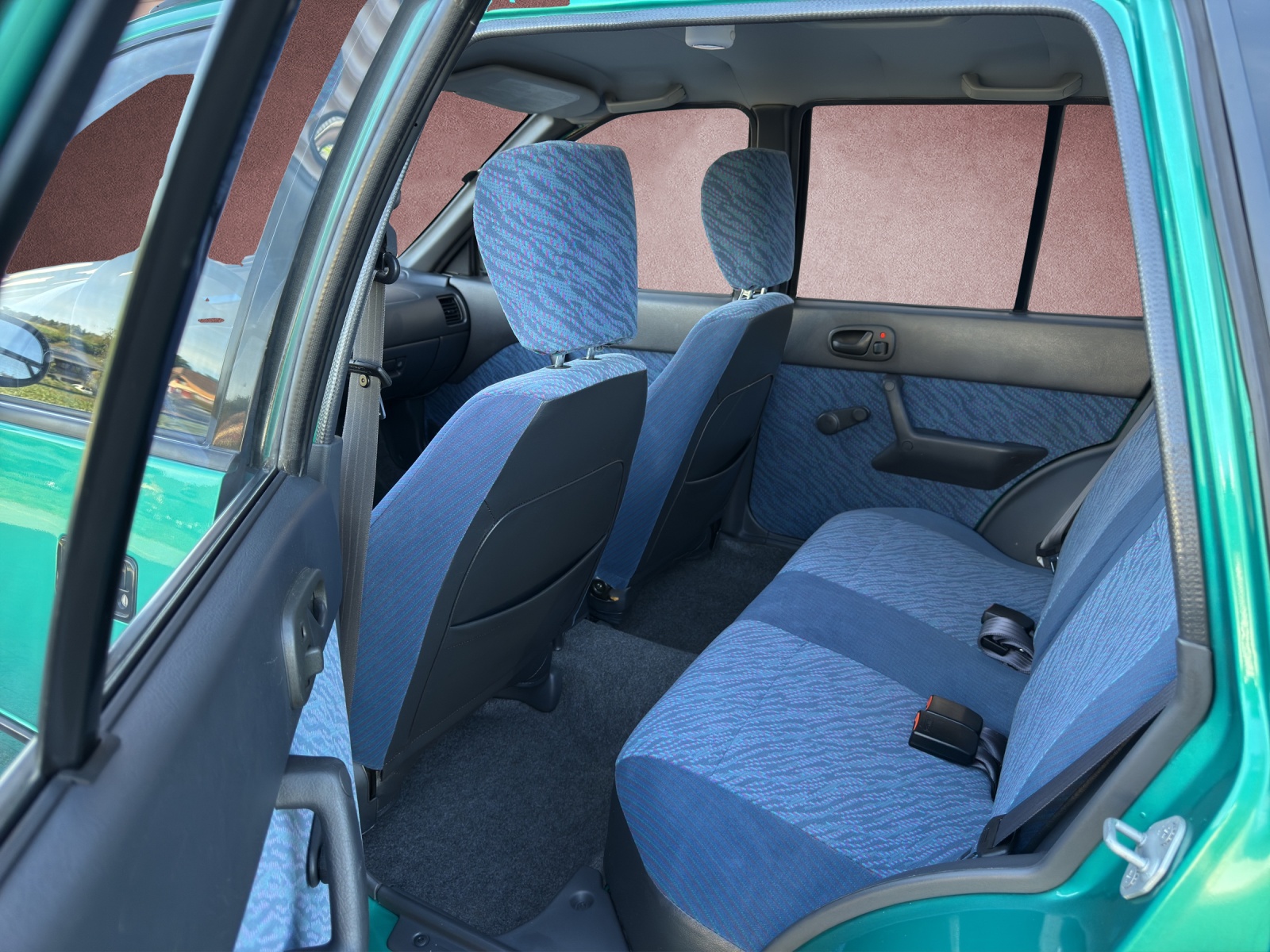 SUZUKI Swift 1.3 GLX-image-11