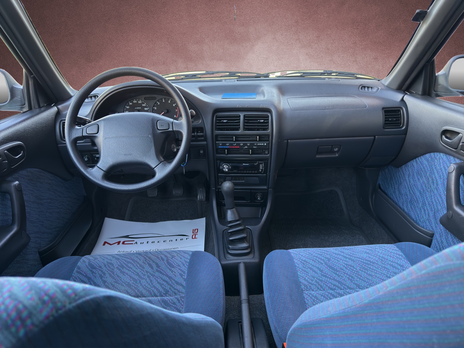 SUZUKI Swift 1.3 GLX-image-9