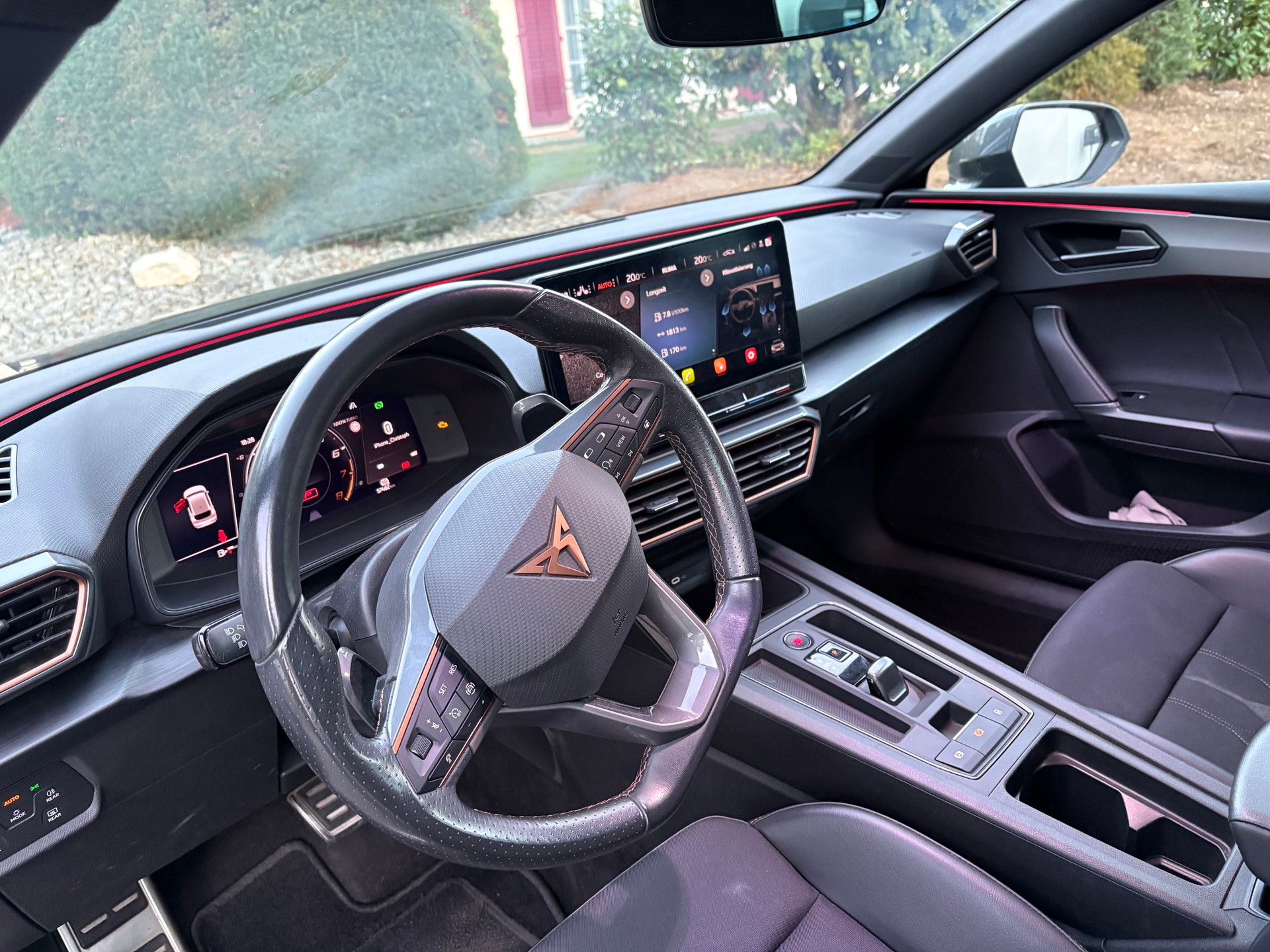 CUPRA 2.0 TSI 300 VZ DSG-image-4