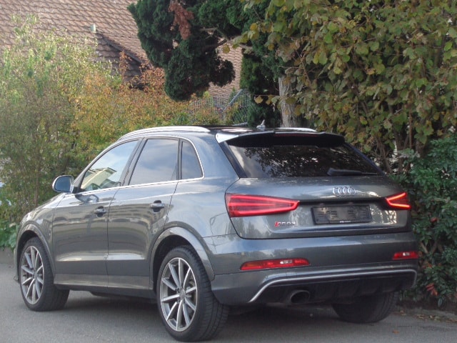 AUDI RS Q3 2.5 TFSI quattro S-tronic-image-2