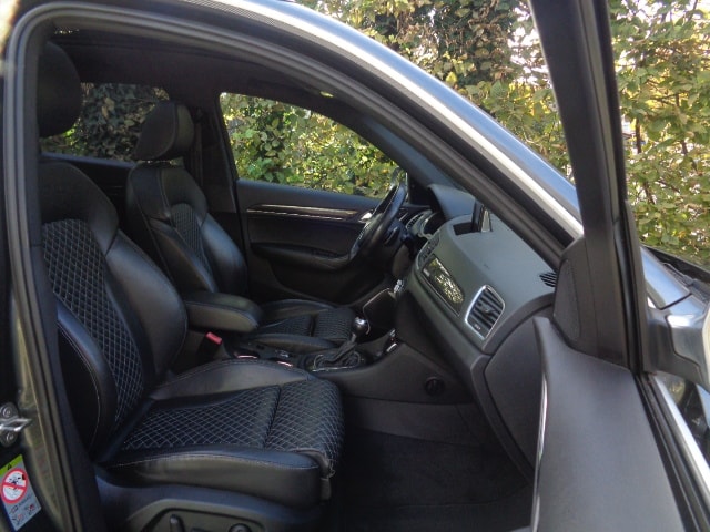 AUDI RS Q3 2.5 TFSI quattro S-tronic-image-3