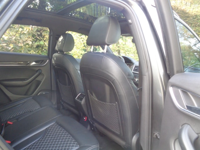 AUDI RS Q3 2.5 TFSI quattro S-tronic-image-4