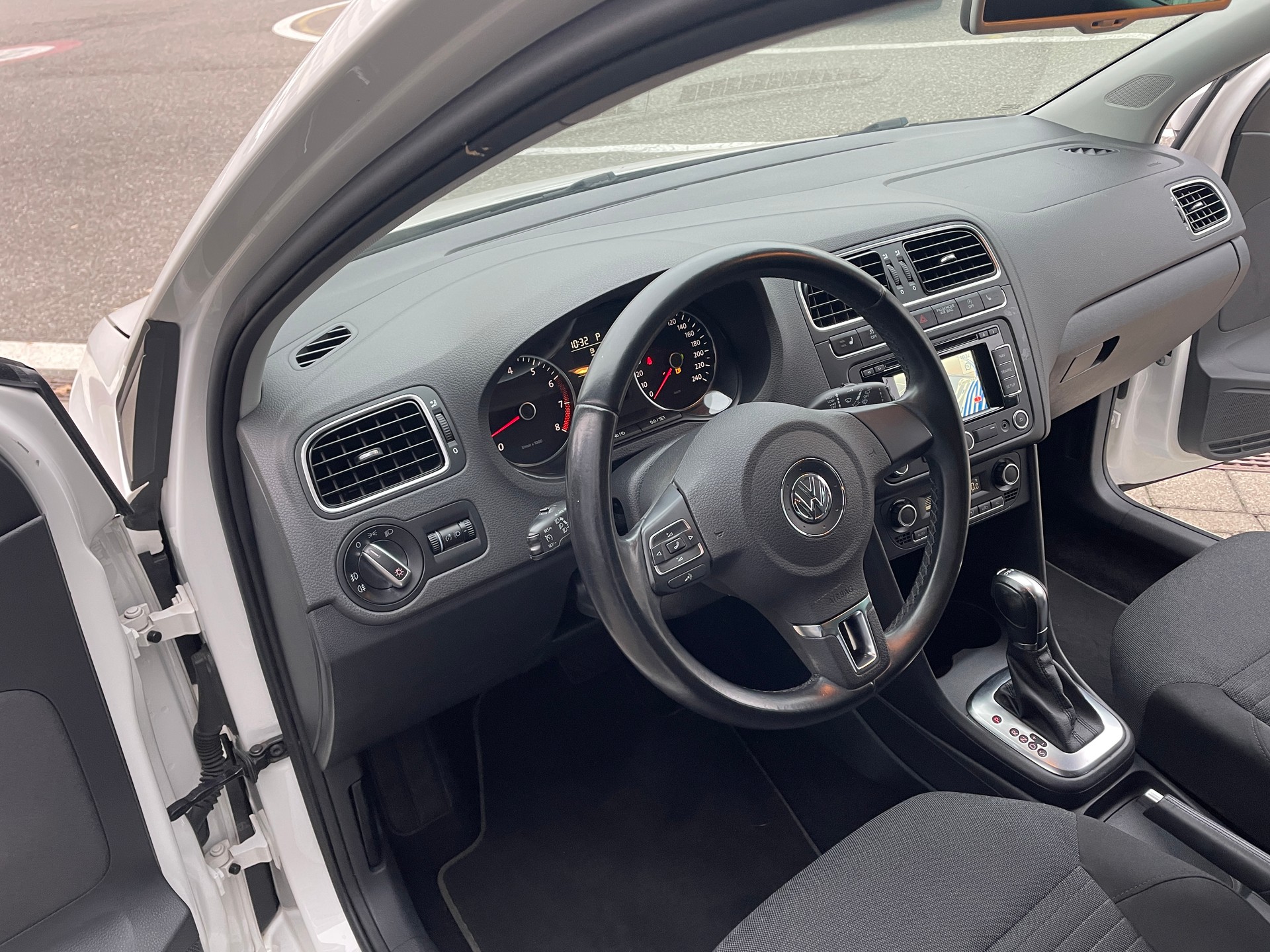 VW Polo 1.2 TSI BMT Comfortline DSG-image-7