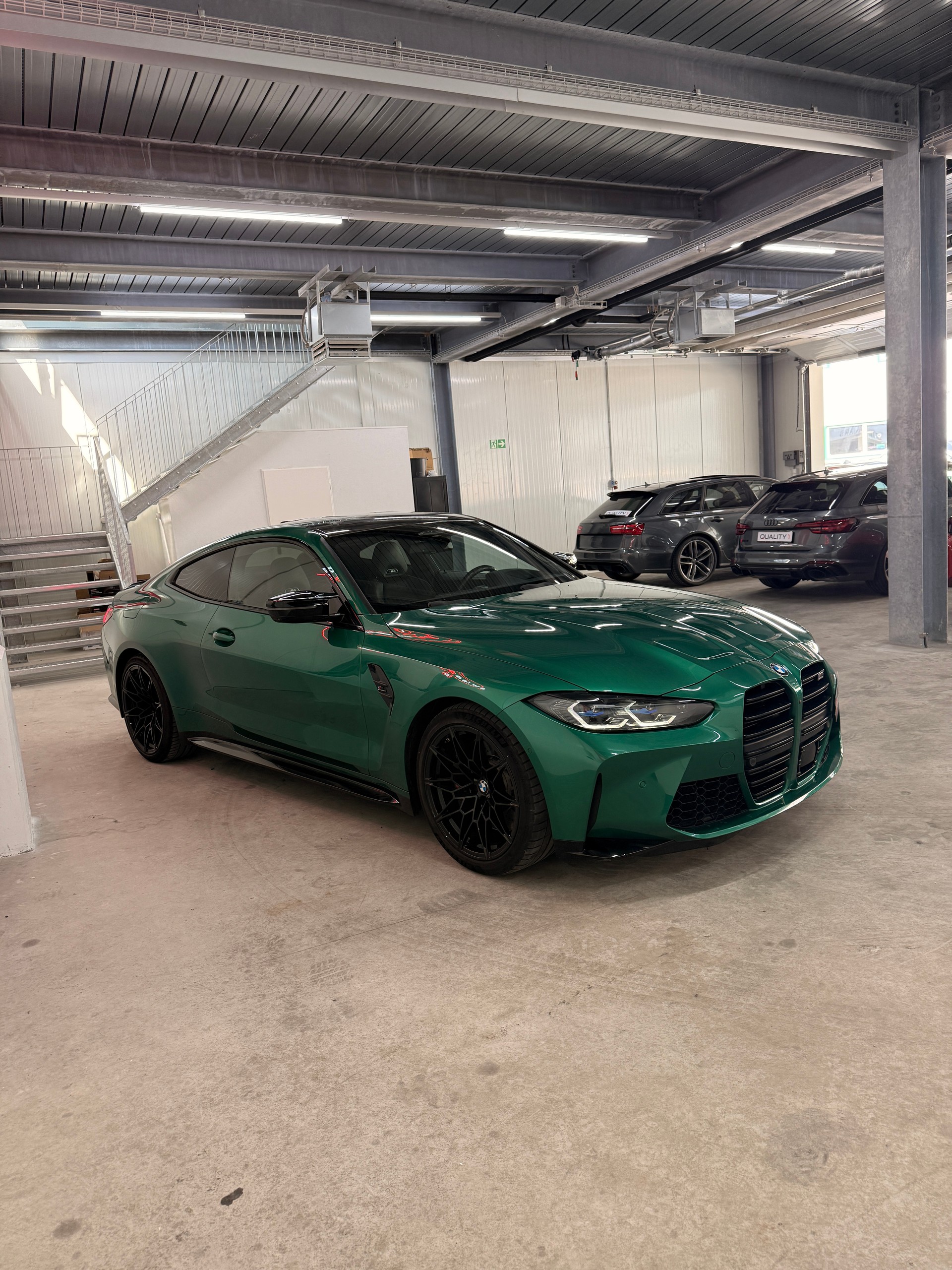 BMW M4 Coupé Competition-image-2