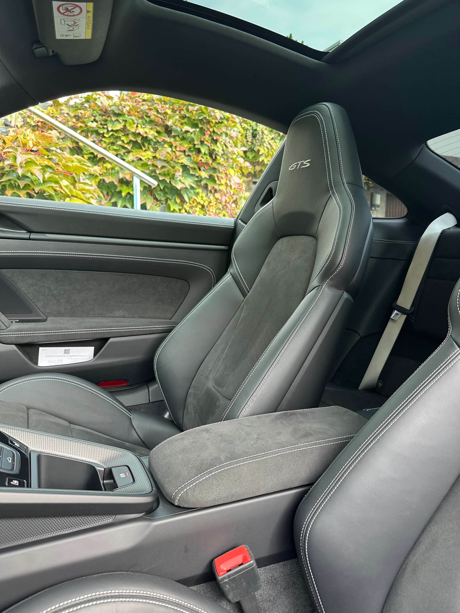 PORSCHE 3.0 Carrera 4 GTS PDK-image-4