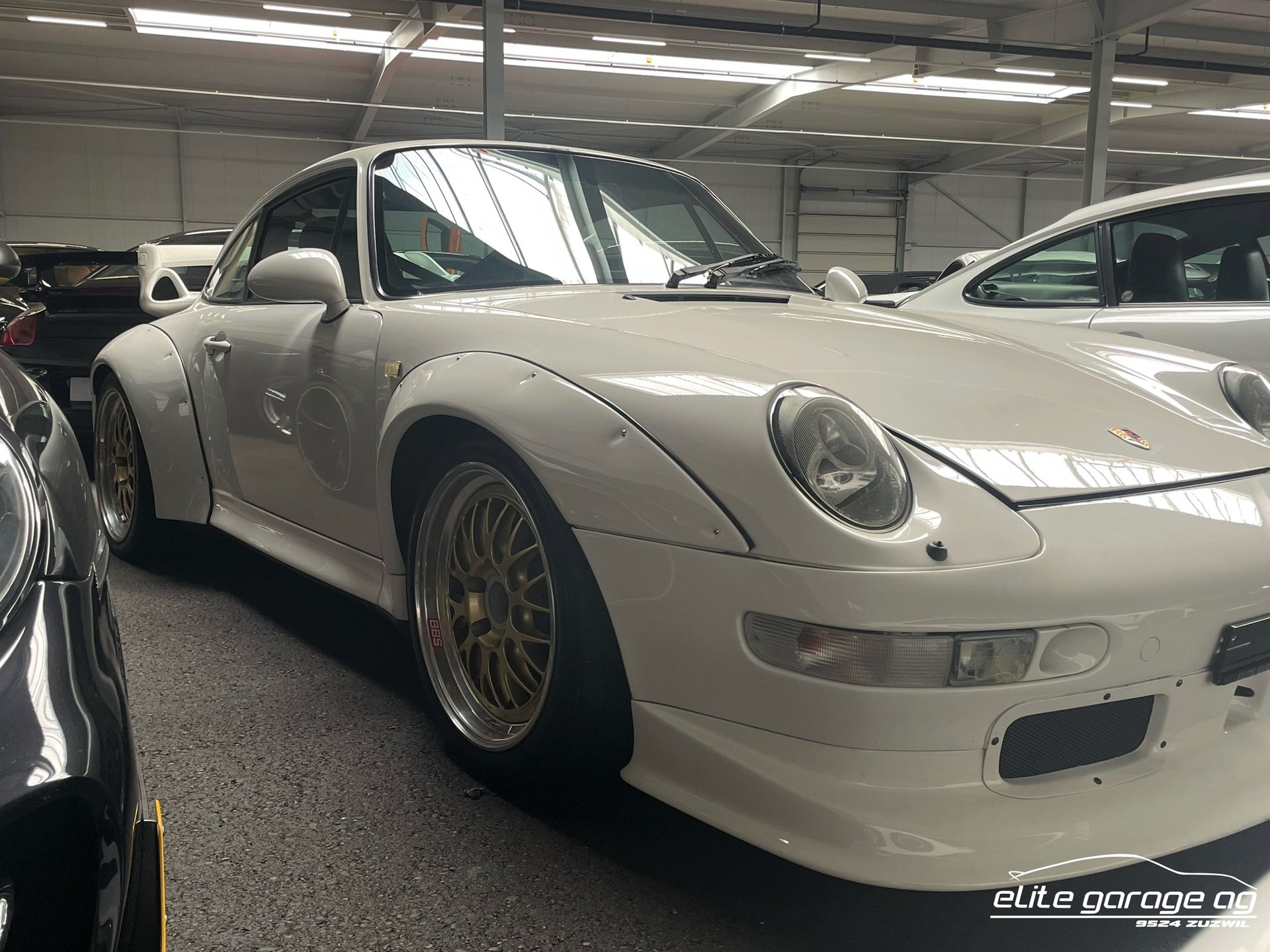 PORSCHE 911 Turbo-image-4