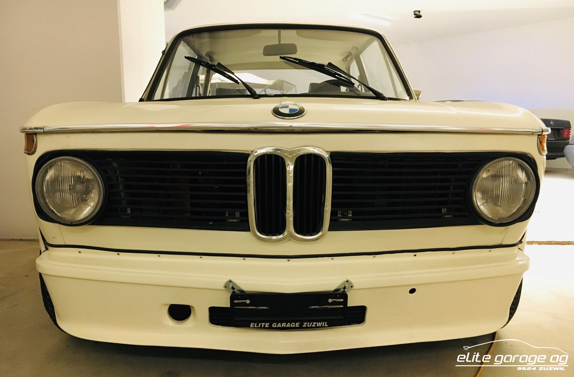 BMW 2002 Turbo-image-1