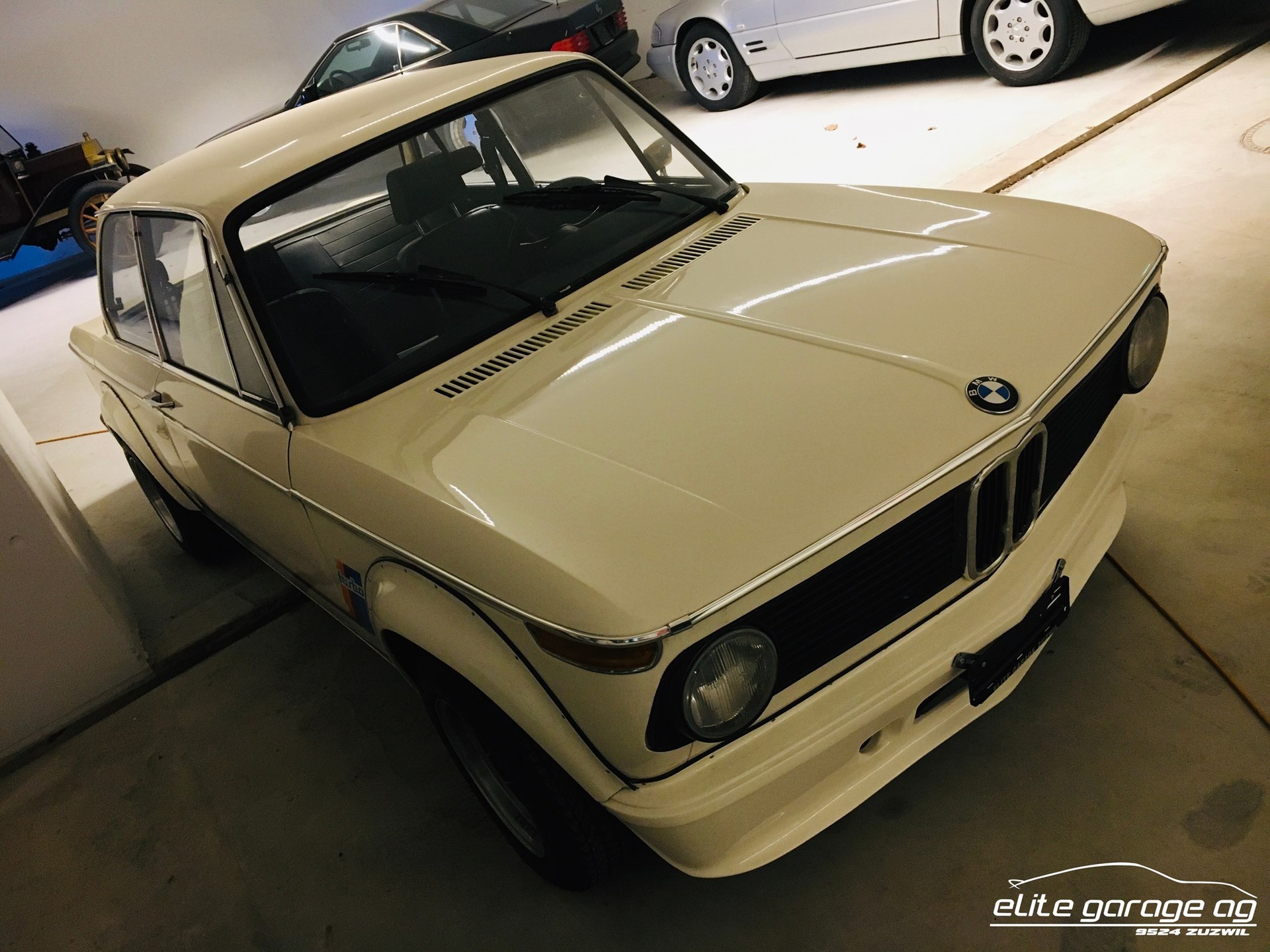 BMW 2002 Turbo-image-2