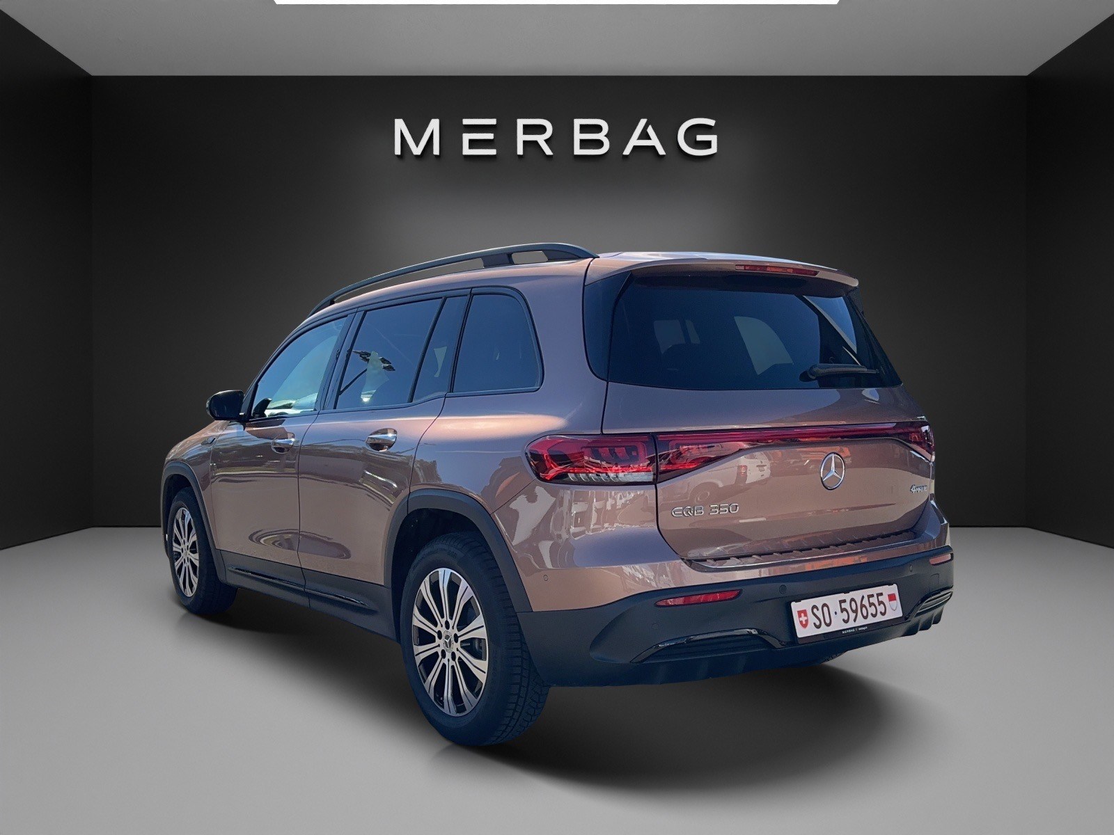 MERCEDES-BENZ EQB 350 AMG Line 4Matic-image-3