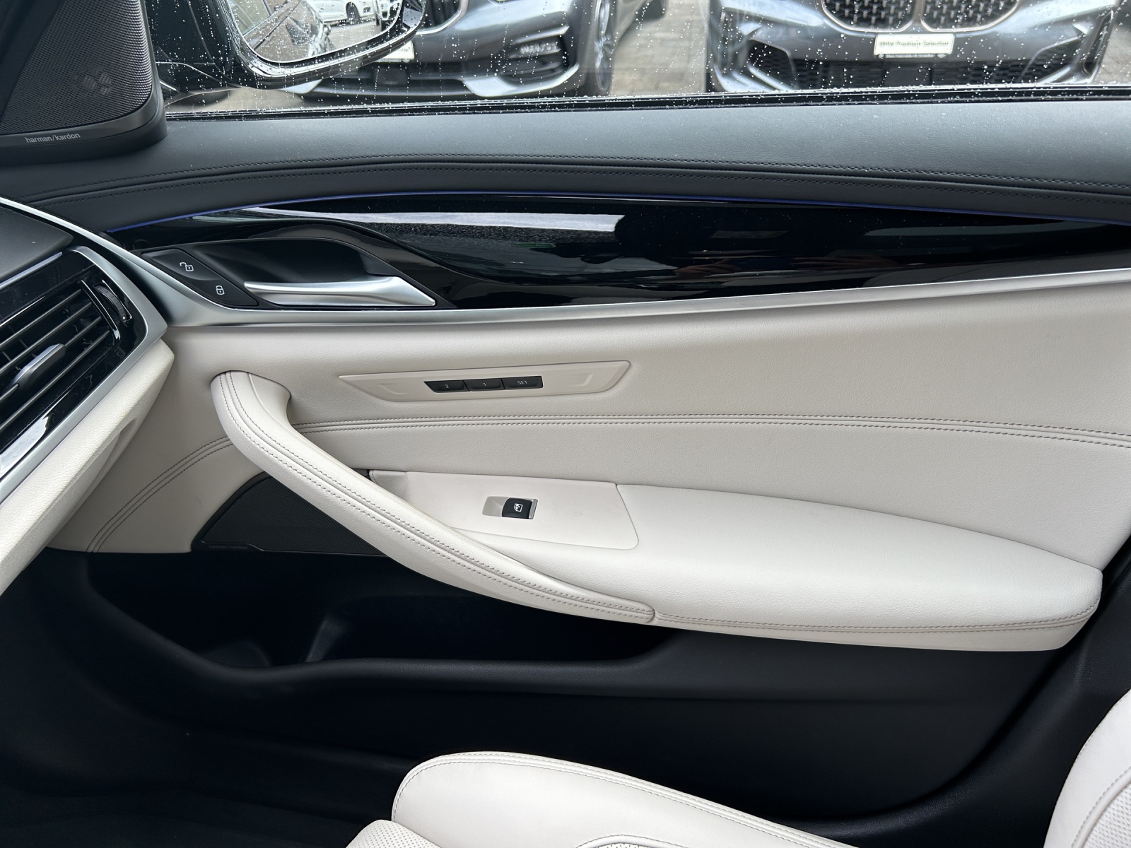BMW M550i xDrive SAG-image-15