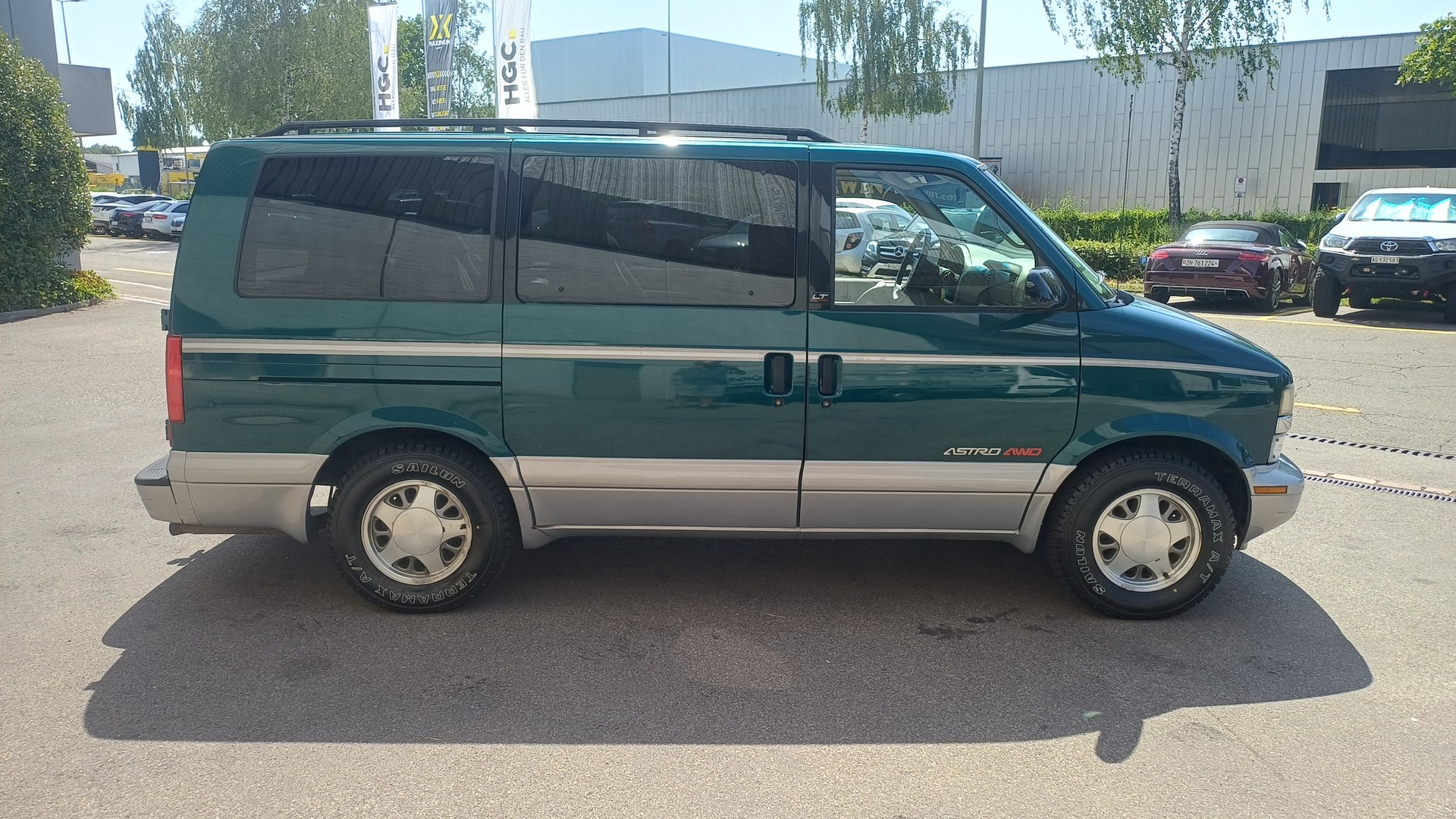 CHEVROLET Astro LT Extended 4x4-image-7