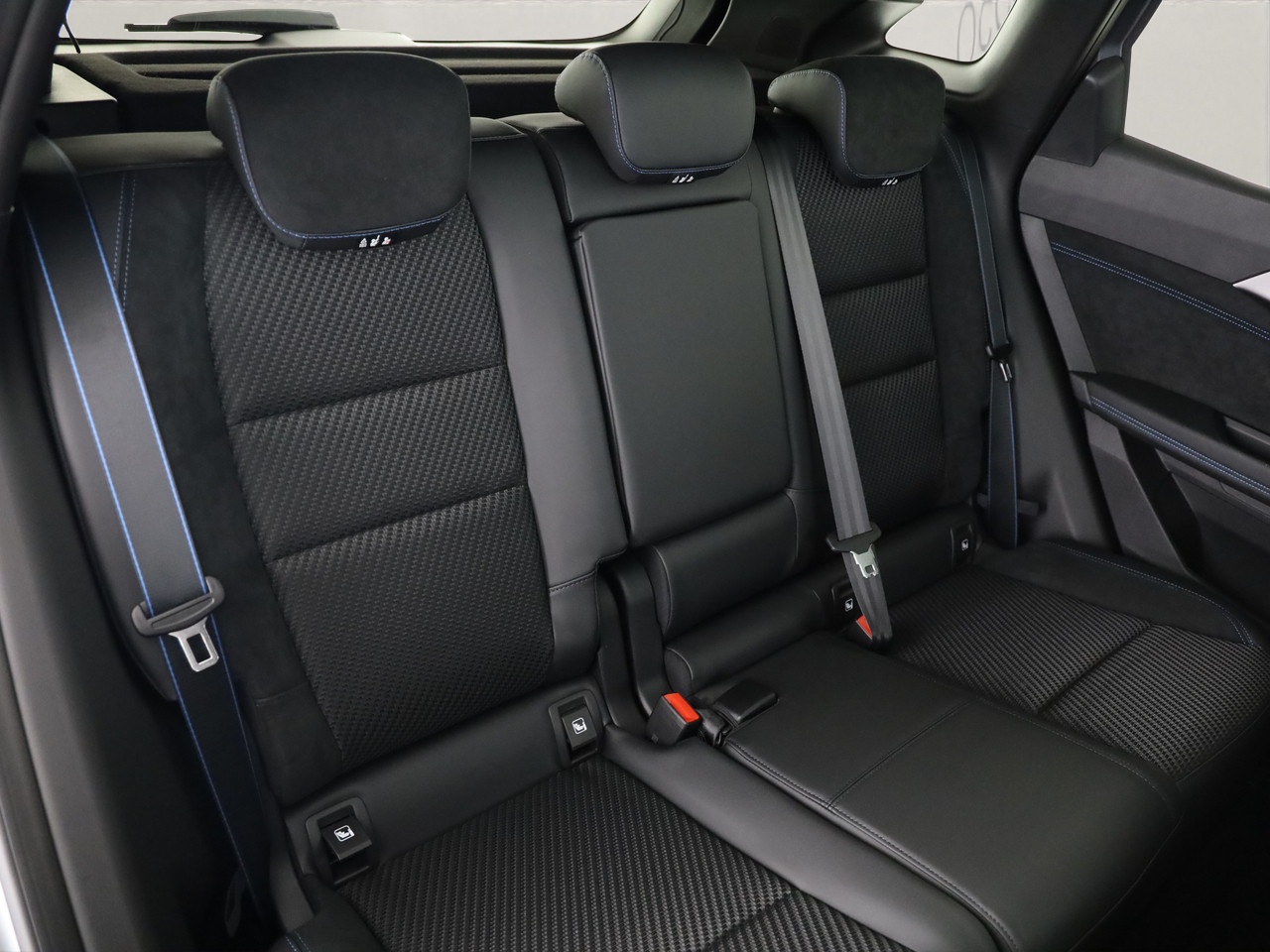 RENAULT Austral 1.2 E-Tech esprit Alpine-image-7