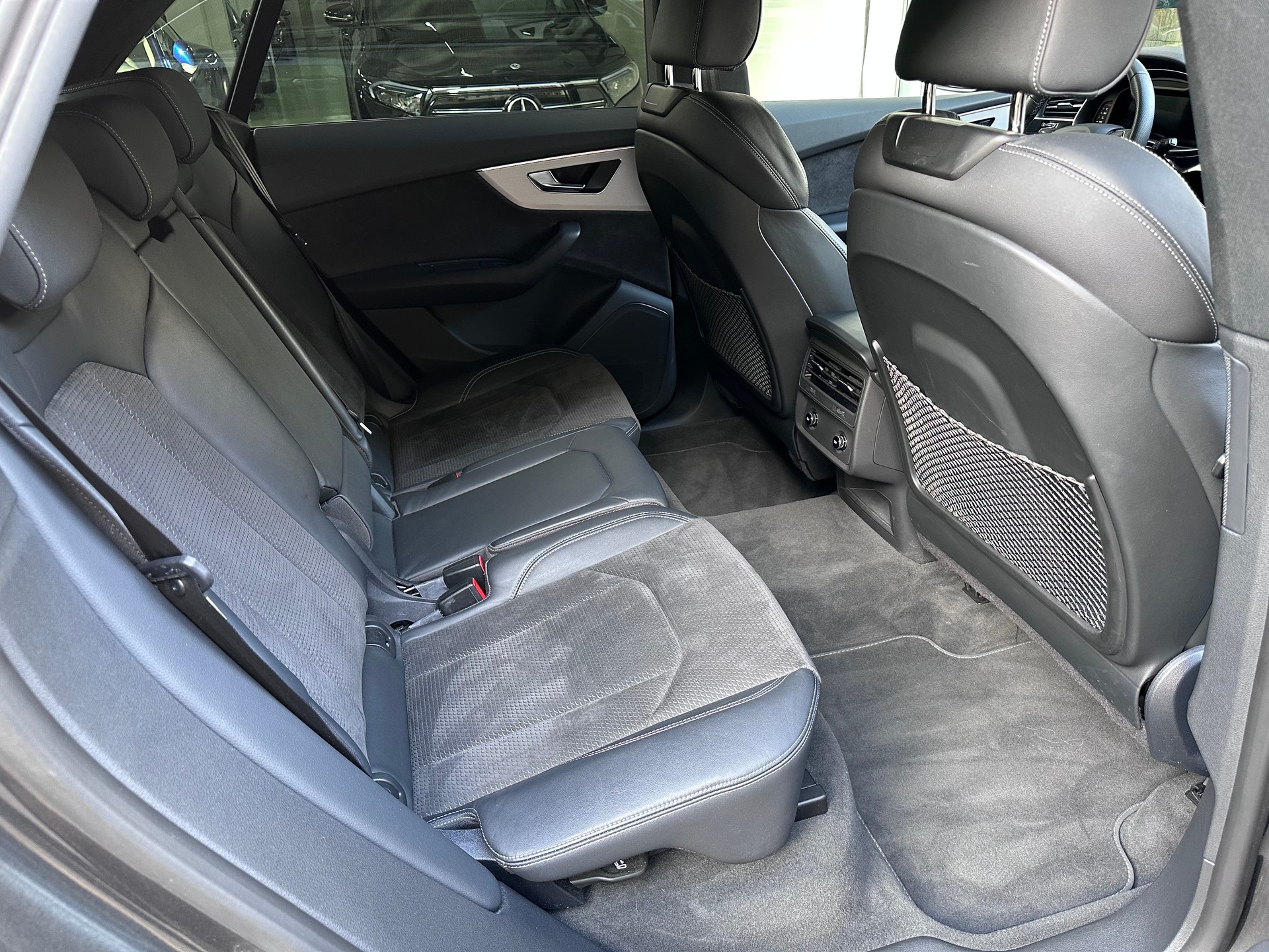 AUDI Q8 45 TDI quattro tiptronic-image-7