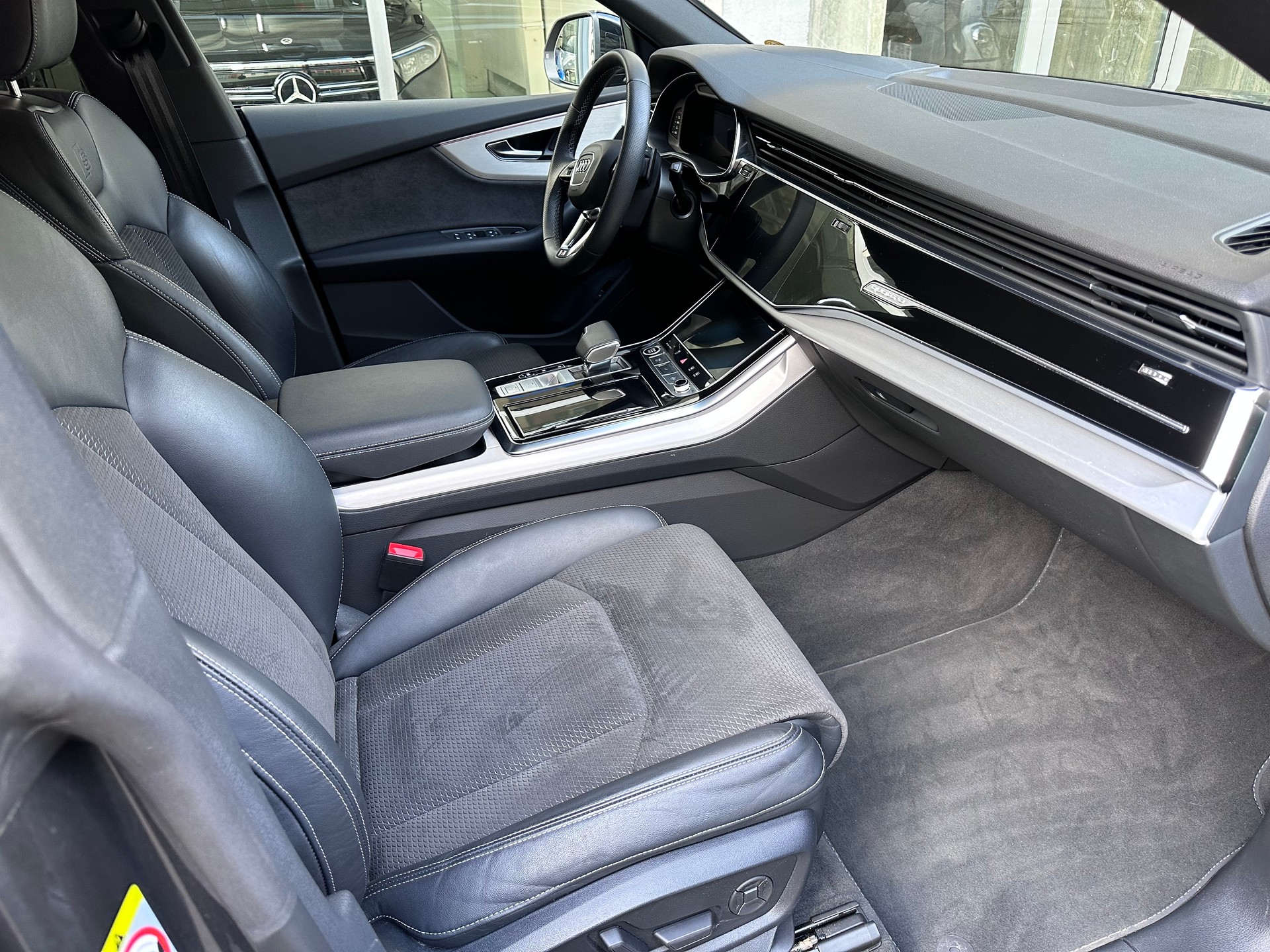 AUDI Q8 45 TDI quattro tiptronic-image-5