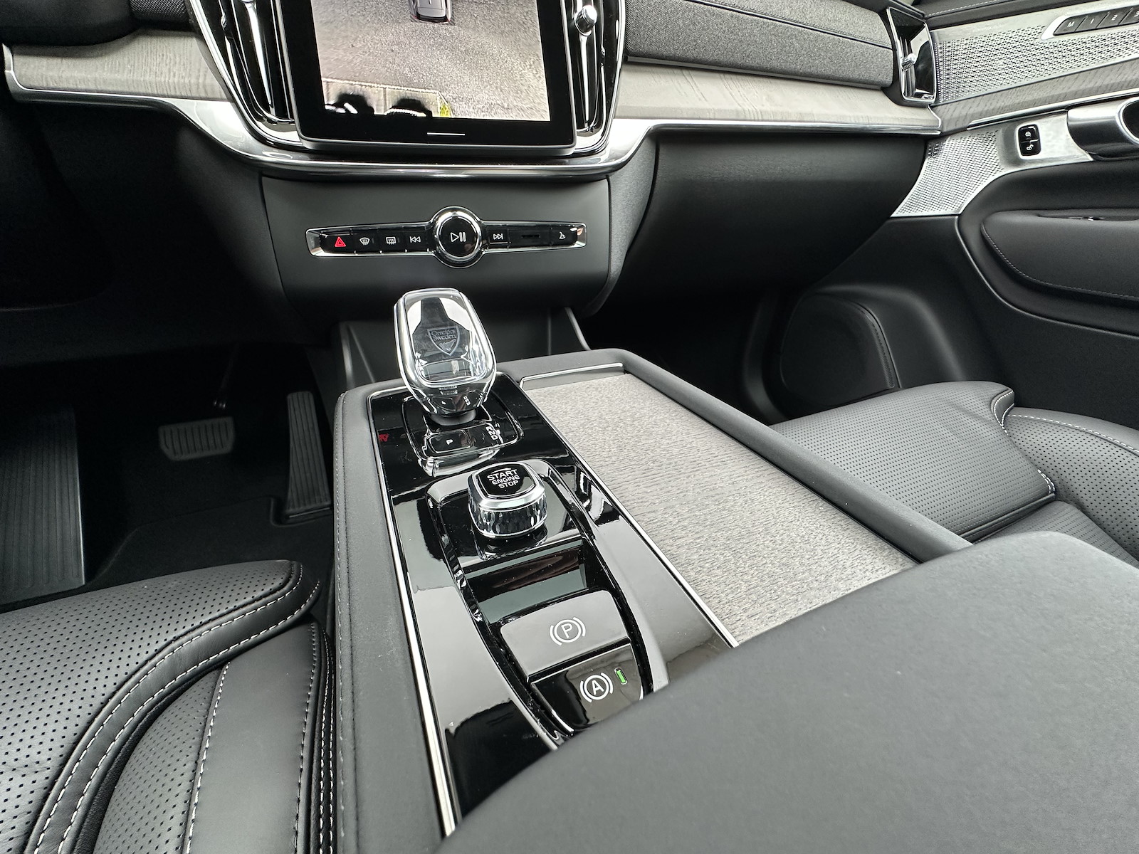 VOLVO XC90 2.0 T8 TE Ultra Dark eAWD-image-10