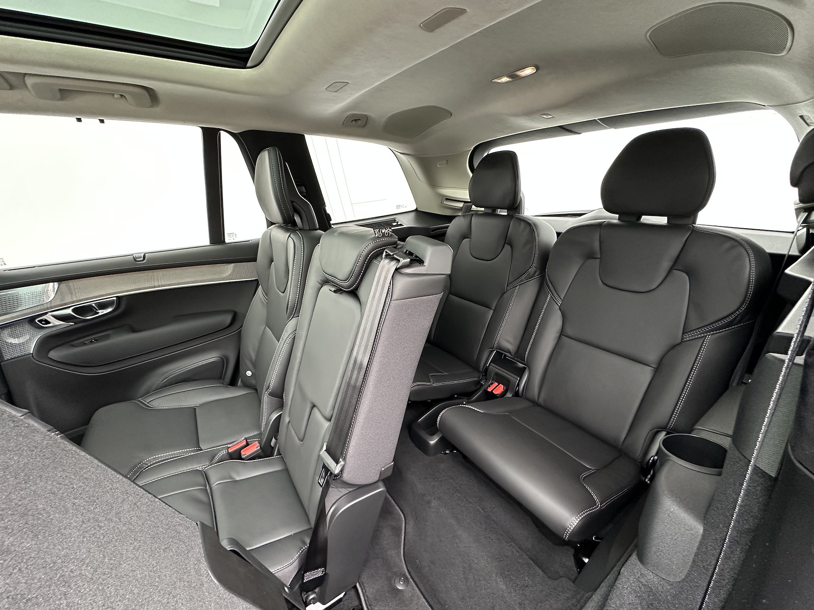 VOLVO XC90 2.0 T8 TE Ultra Dark eAWD-image-15