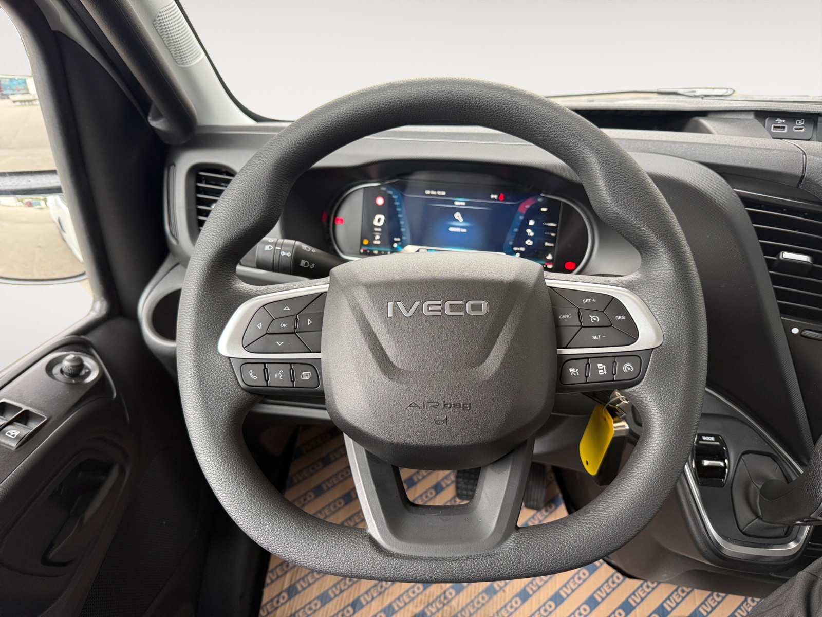 IVECO 35C18HA8V-image-6