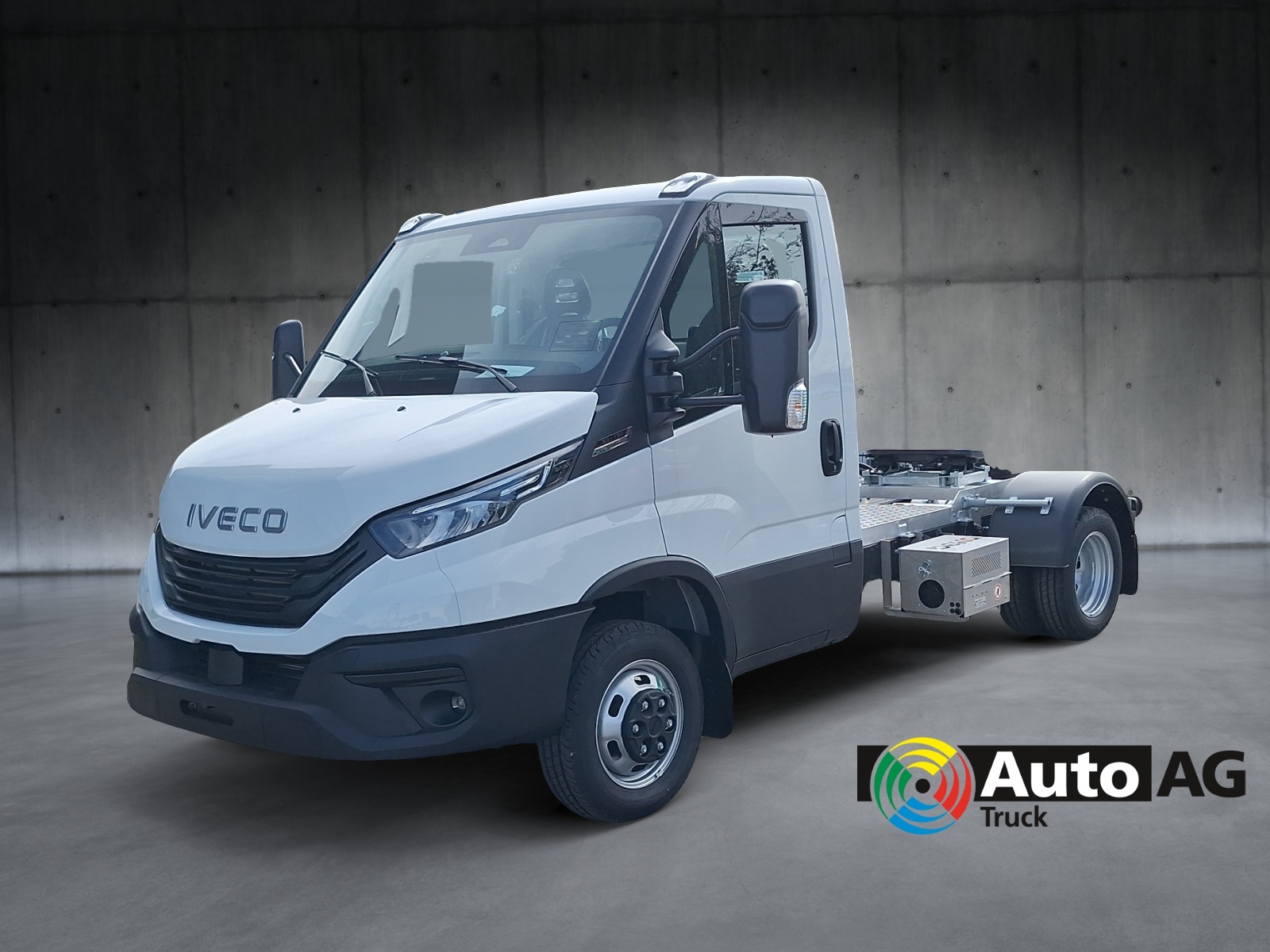 IVECO Schlepper-image-0