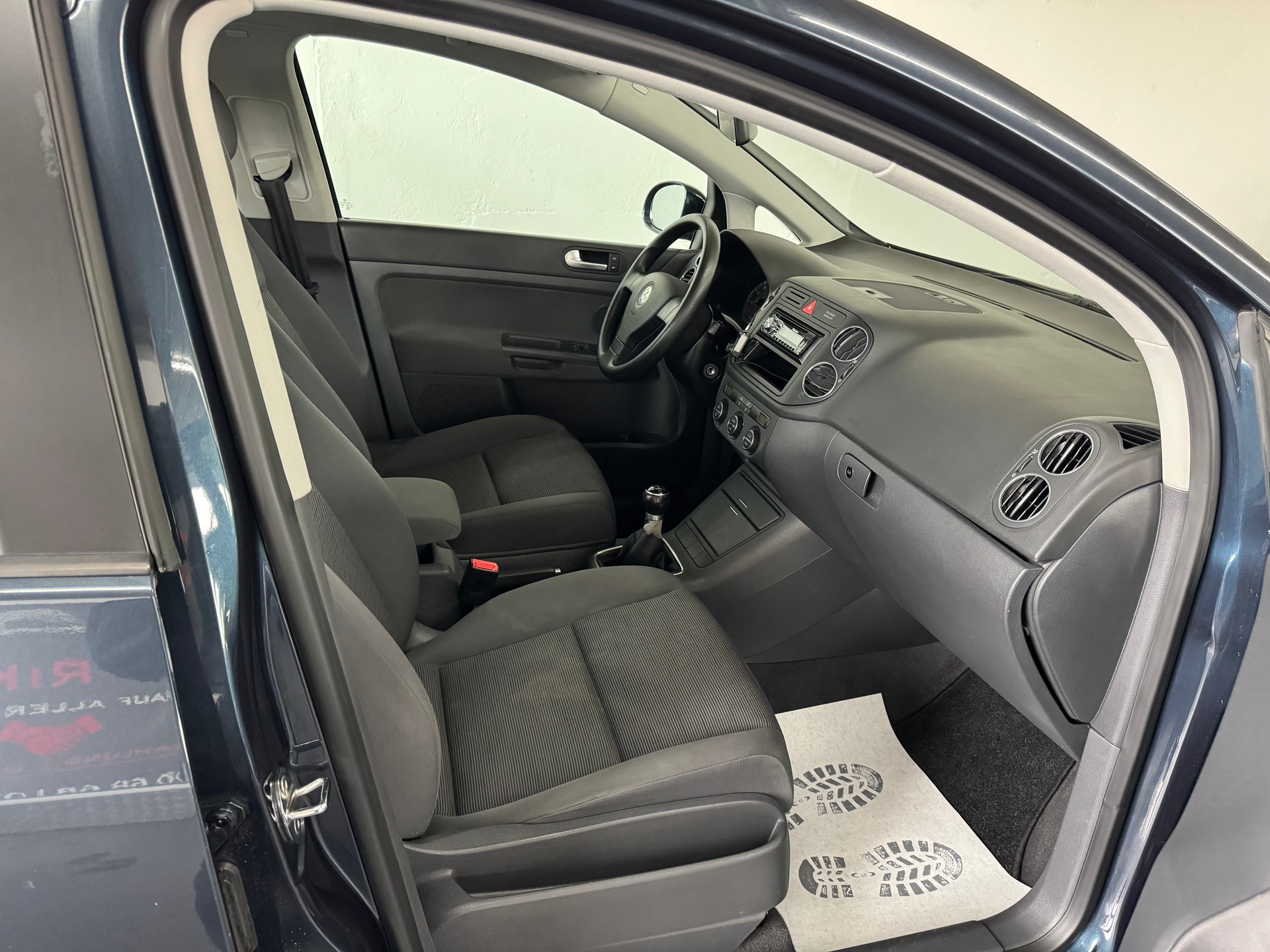 VW Golf Plus 1.6 FSI Comfortline-image-17