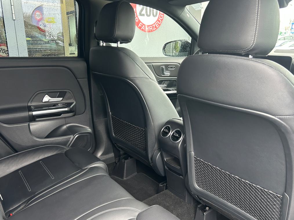 MERCEDES-BENZ GLA 35 AMG 4Matic 8G-Speedshift DCT-image-10