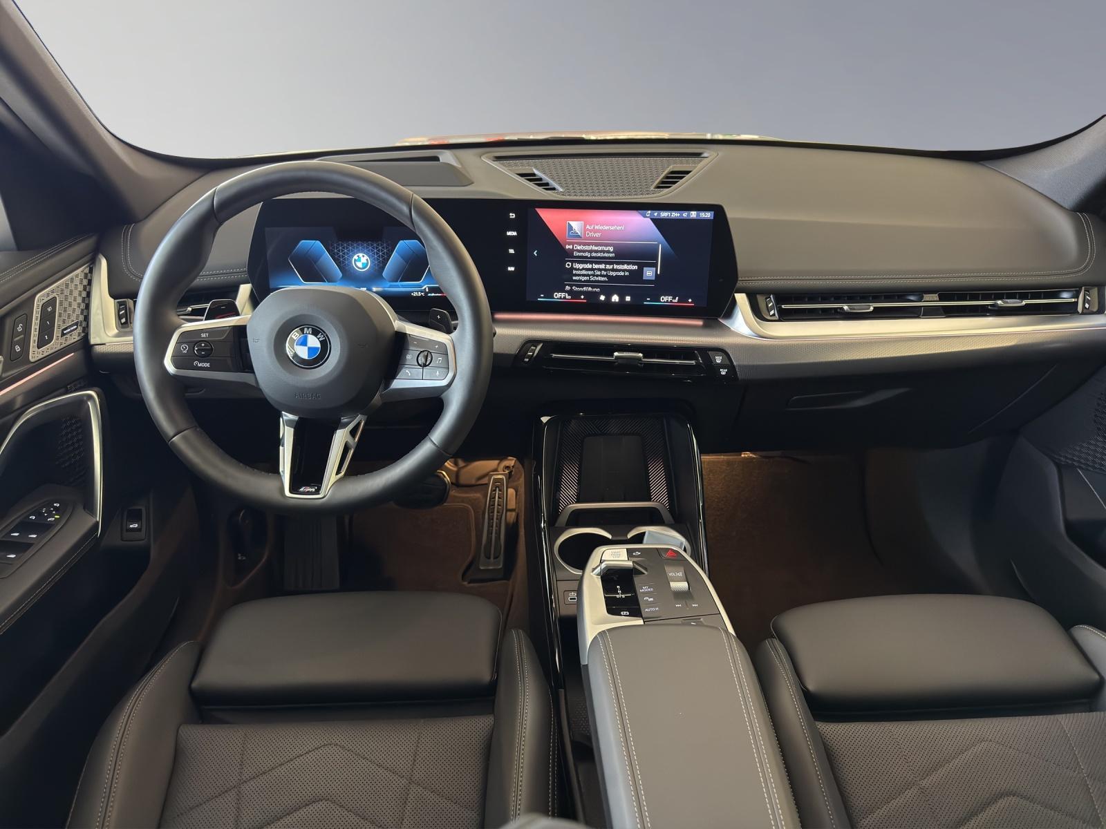 BMW X1 23i xDrive M-SportPaket-image-8