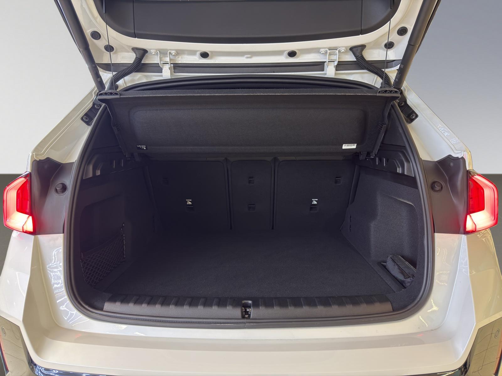 BMW X1 23i xDrive M-SportPaket-image-17