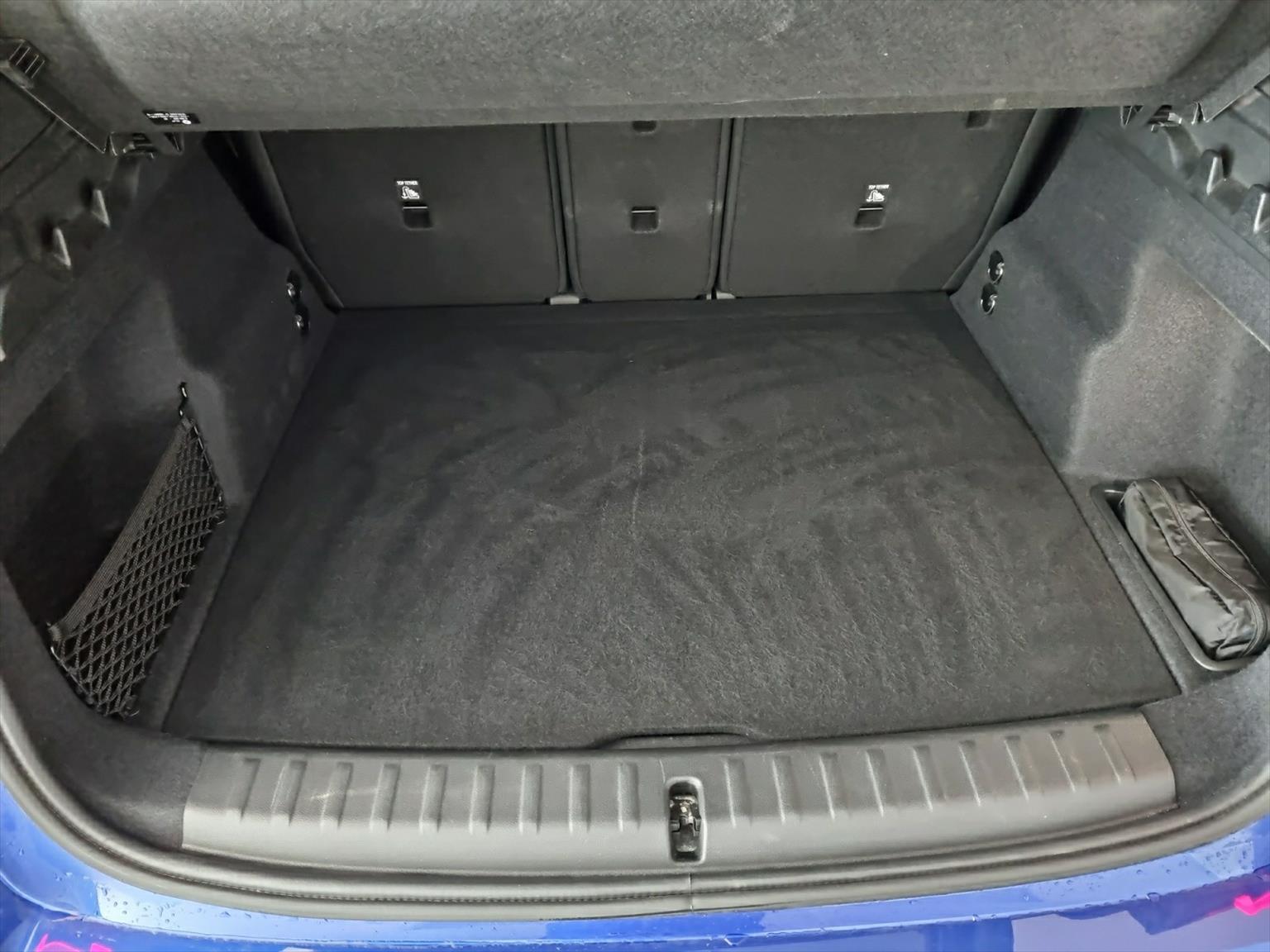 BMW X1 xDrive 20d 48V M Sport Hybrid-image-13