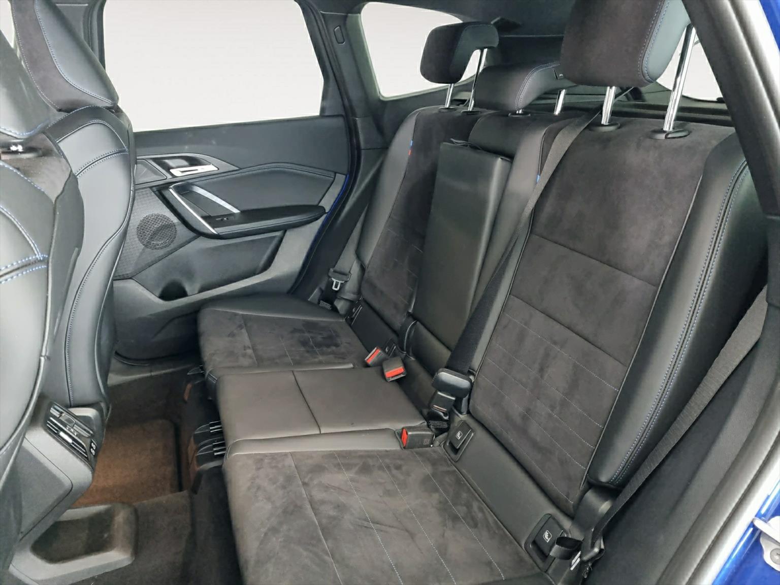BMW X1 xDrive 20d 48V M Sport Hybrid-image-14