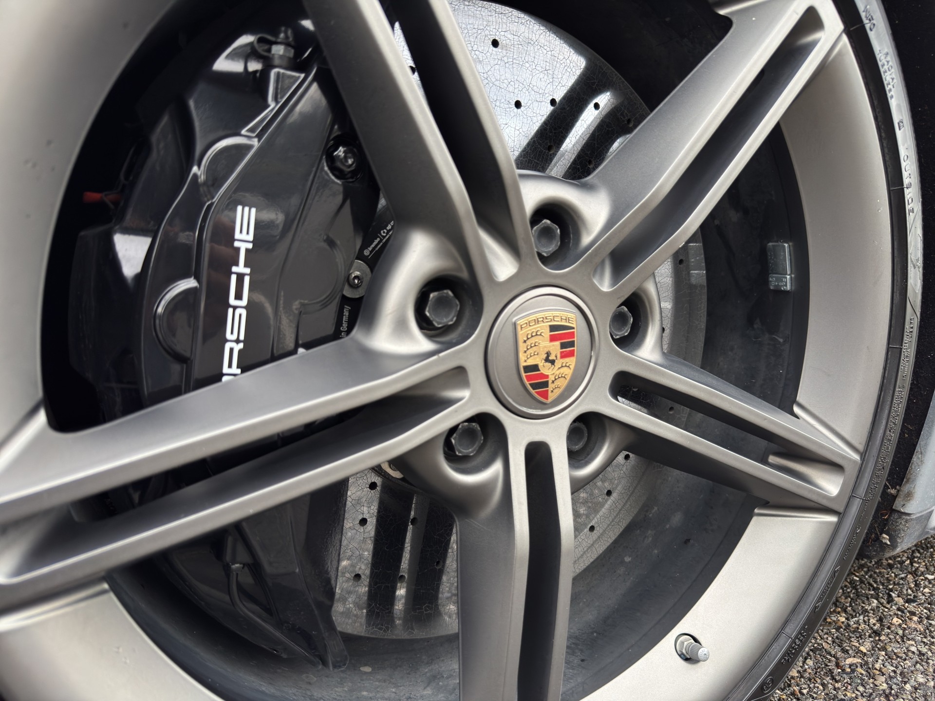 PORSCHE Taycan Turbo S-image-28